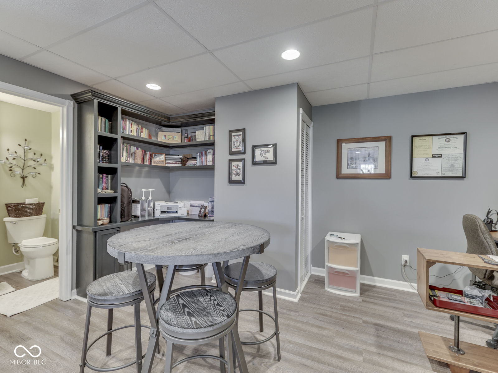 1269 Burr Oak Circle