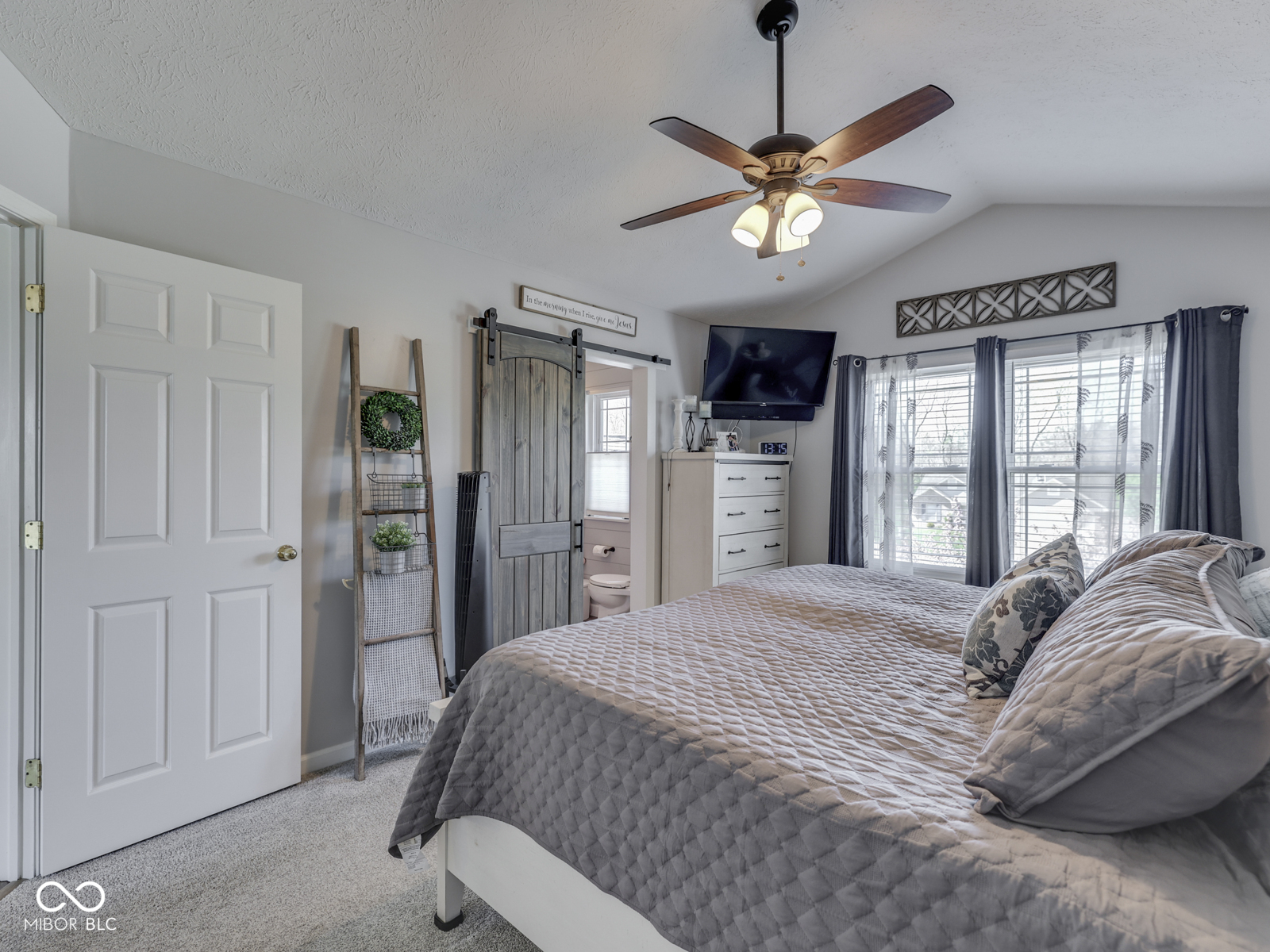 1269 Burr Oak Circle