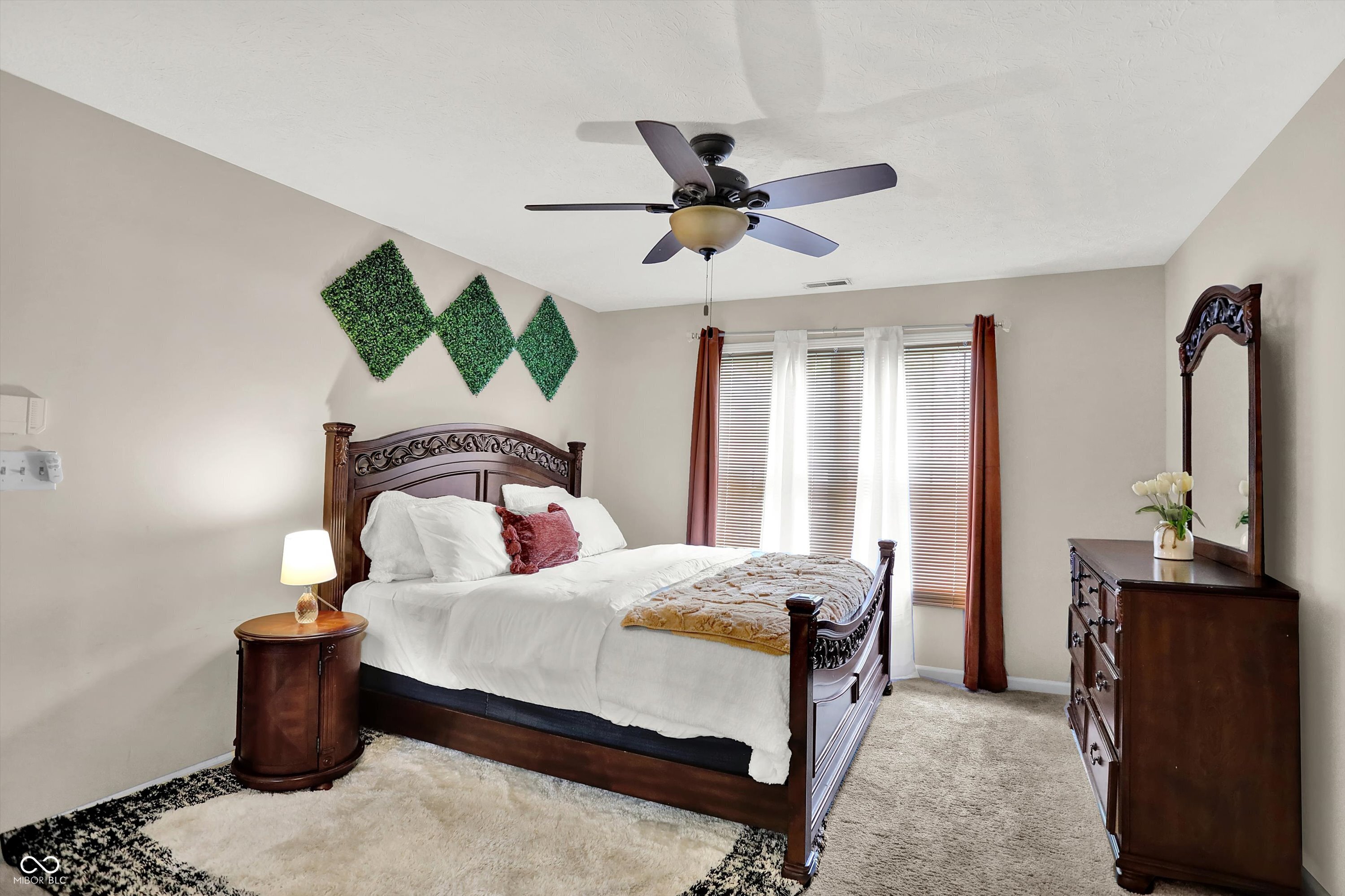 2002 Oakbrooke Court