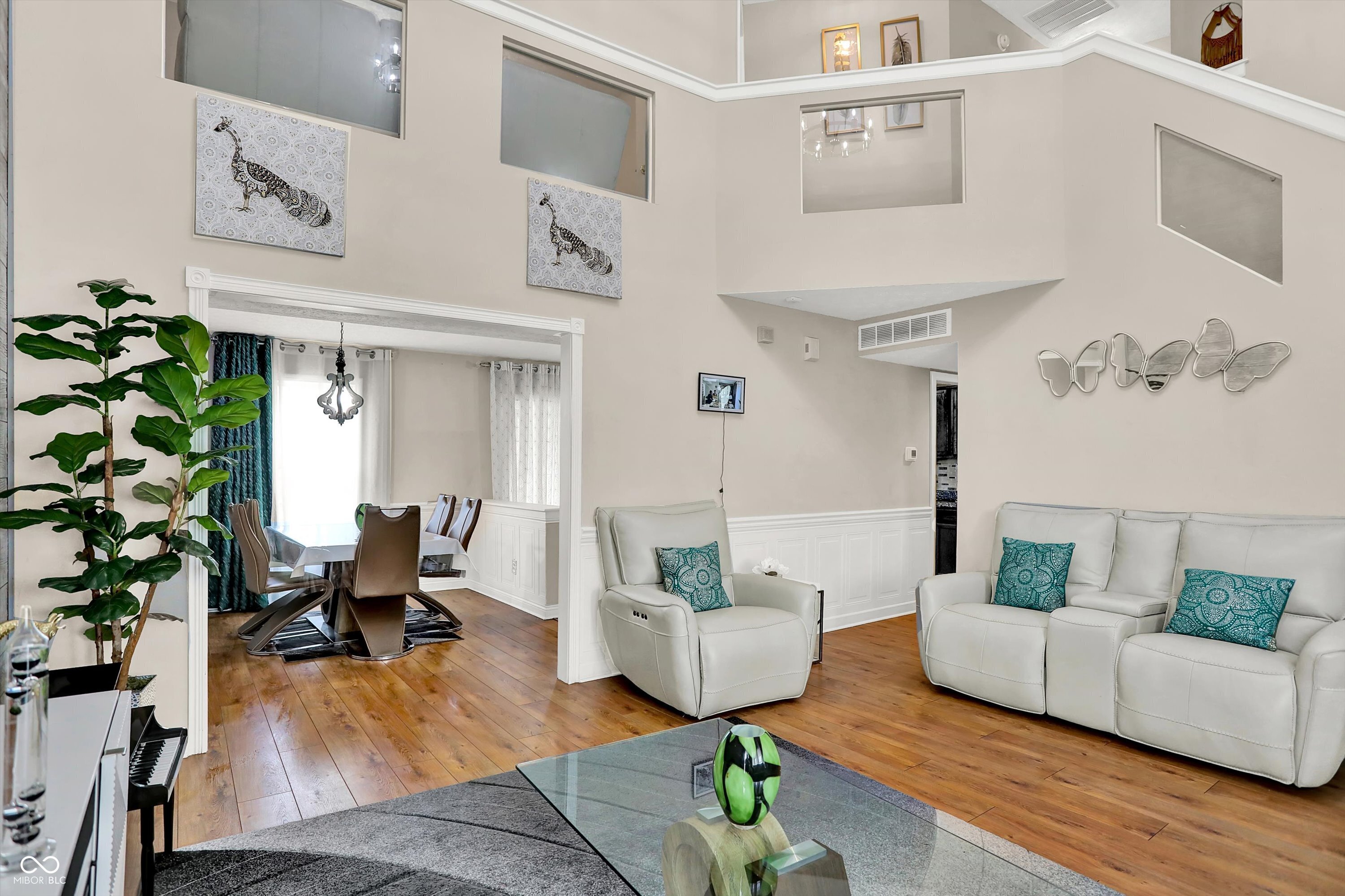 2002 Oakbrooke Court