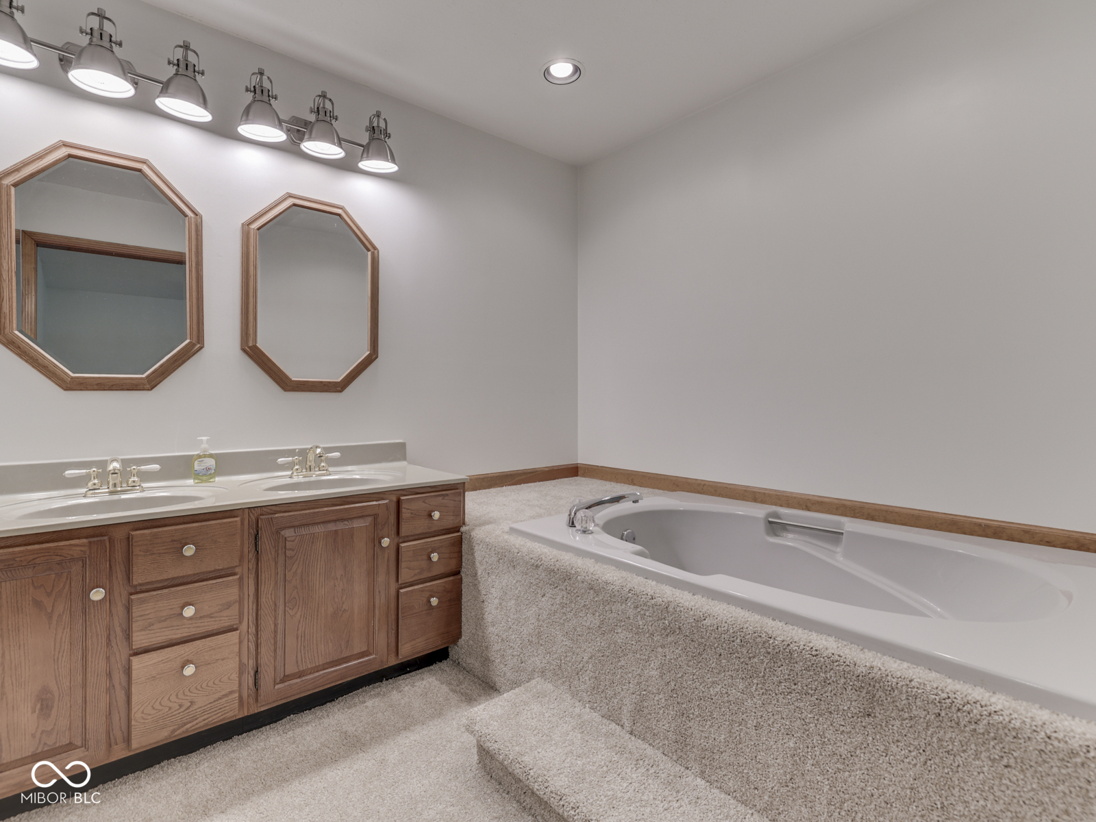 4124 Windsor Court
