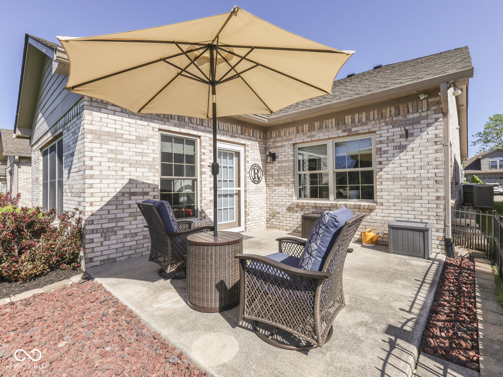 7746 Rosa Drive