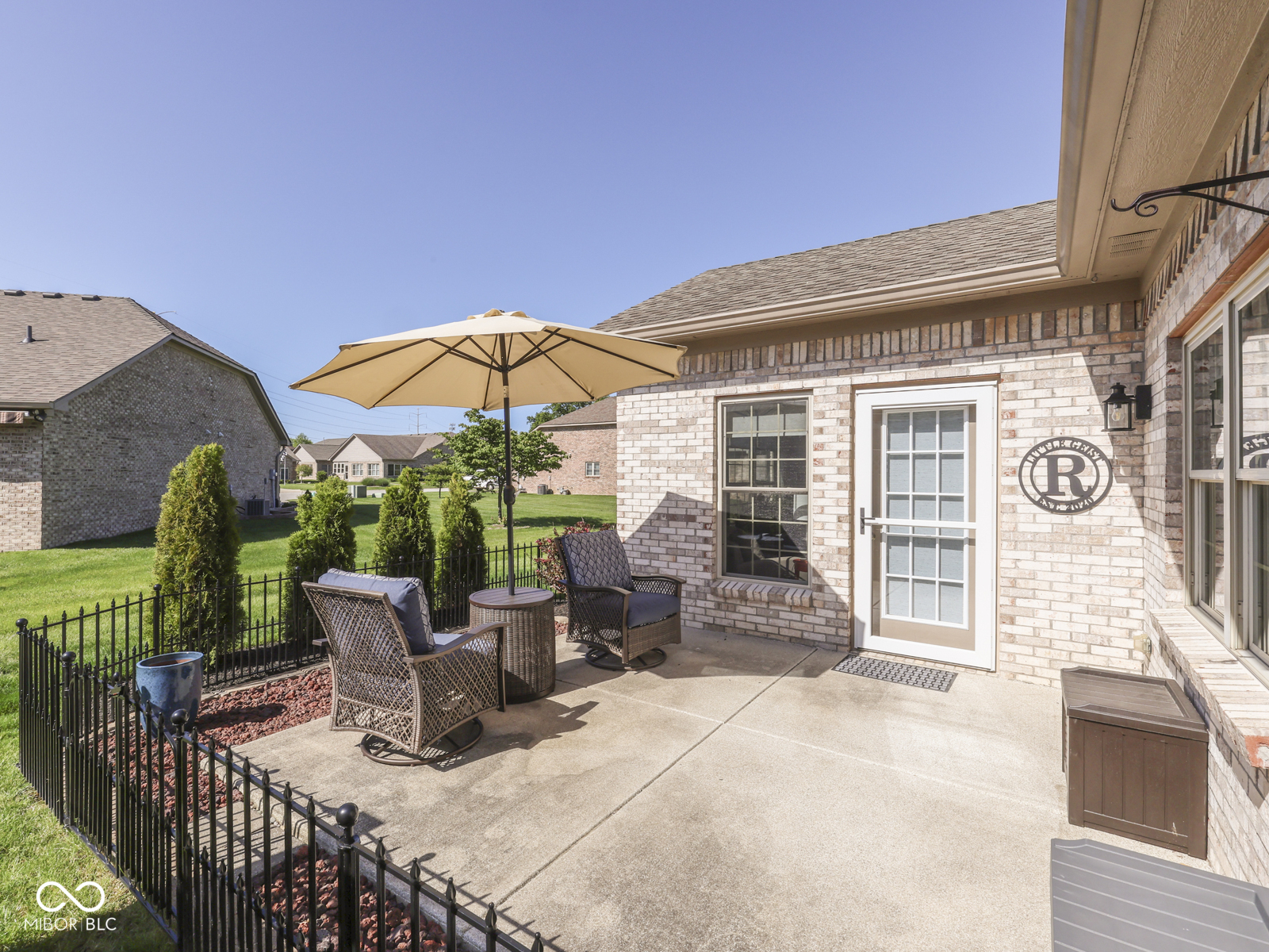 7746 Rosa Drive