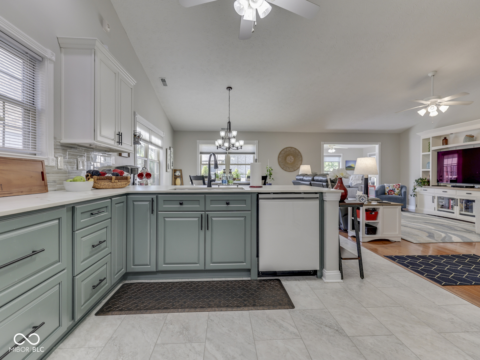 7746 Rosa Drive