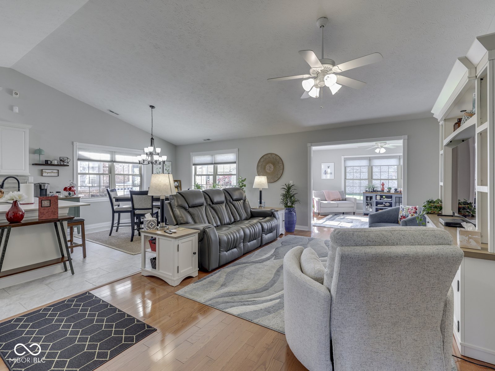 7746 Rosa Drive