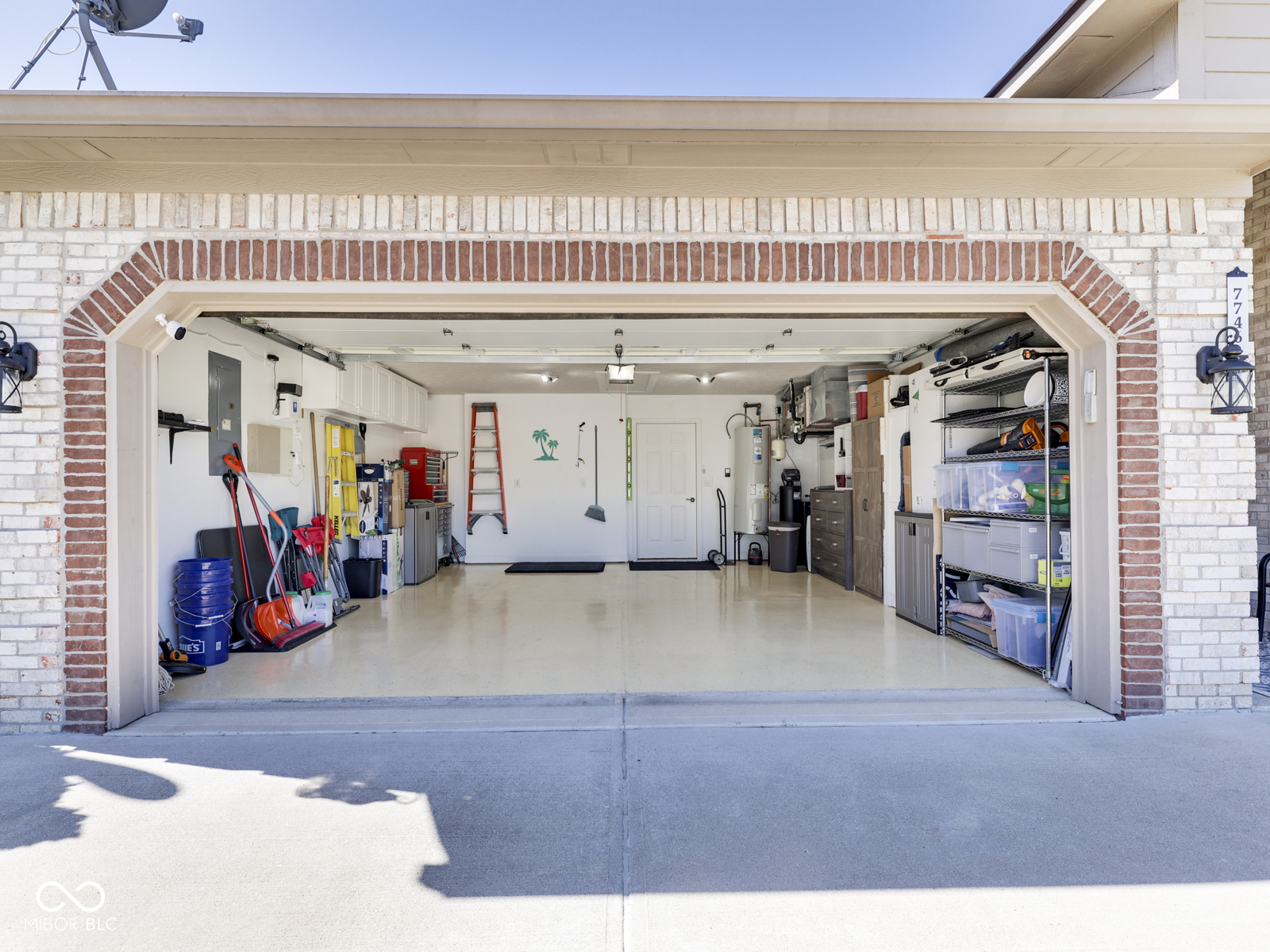 7746 Rosa Drive