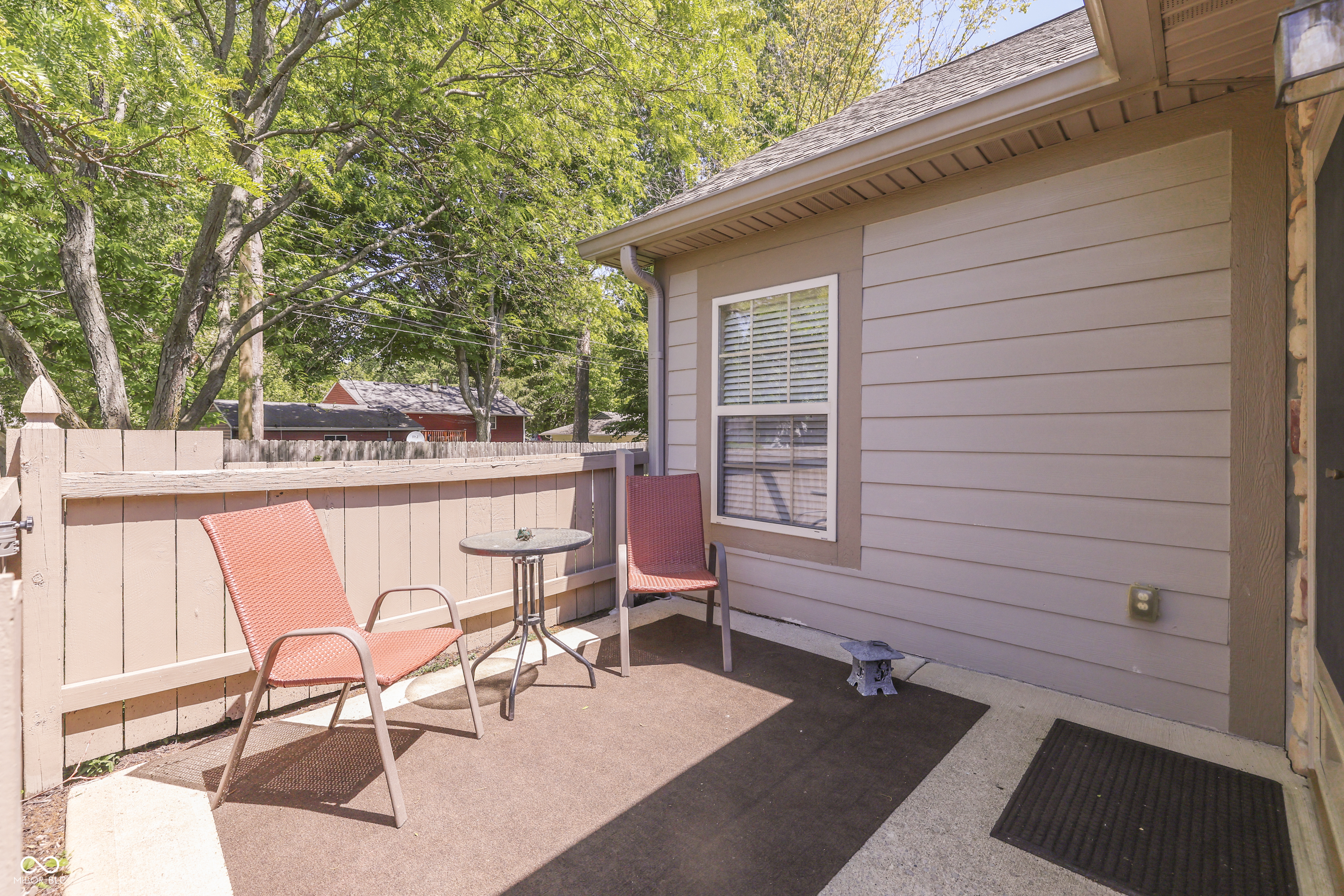 1128 Deerbrook Trail