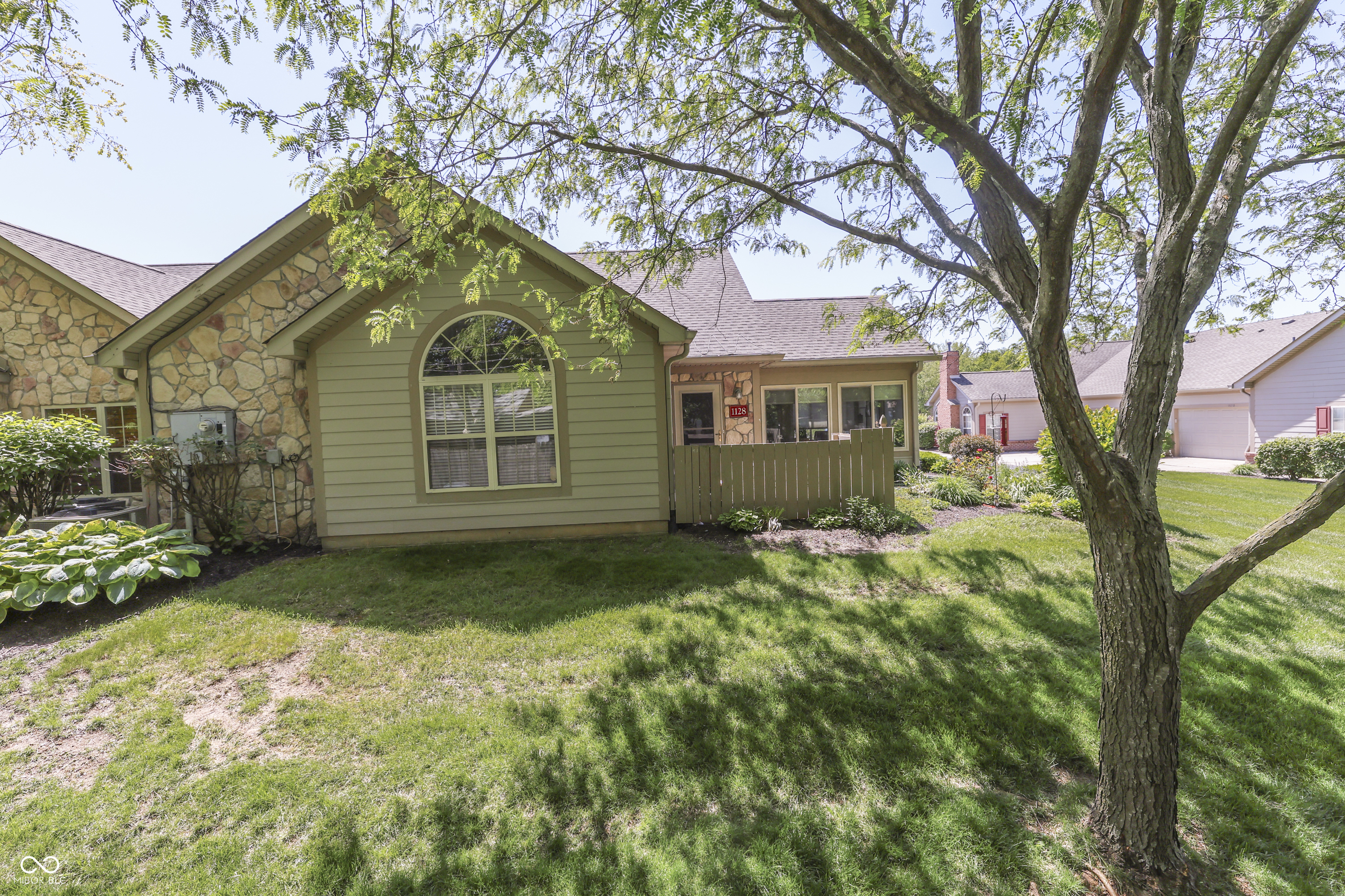 1128 Deerbrook Trail