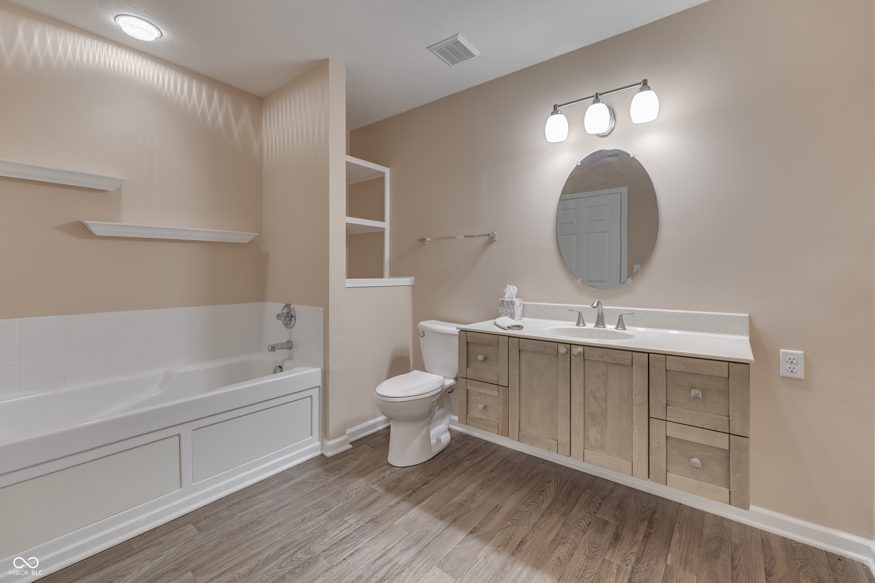 1128 Deerbrook Trail