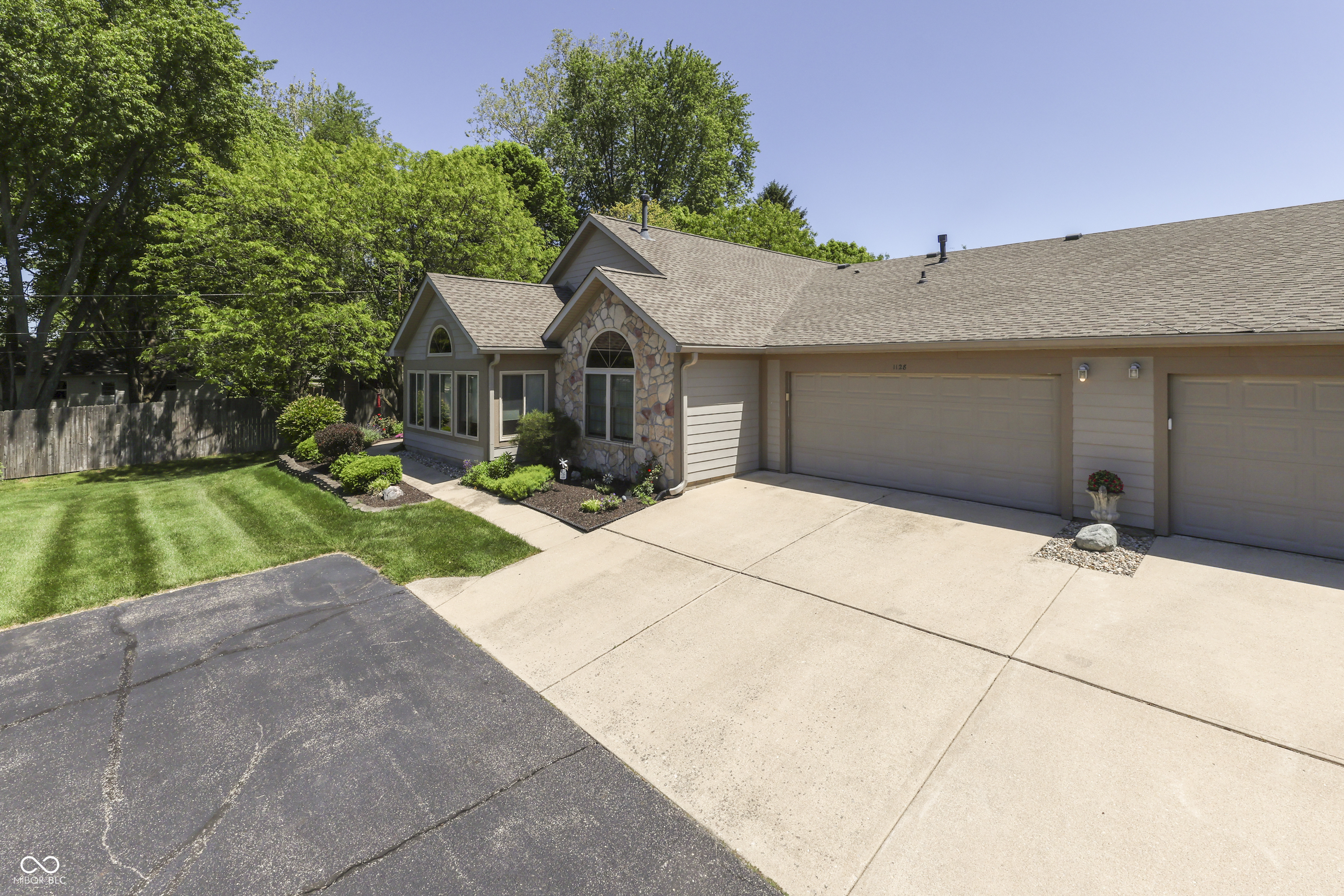 1128 Deerbrook Trail