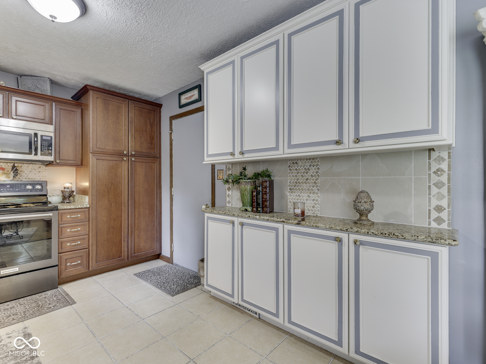 8255 Lynn Drive