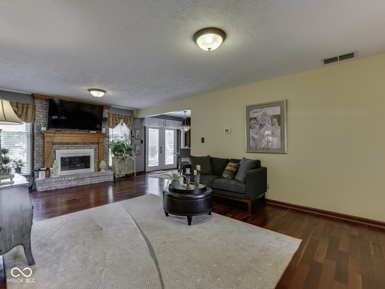 8255 Lynn Drive