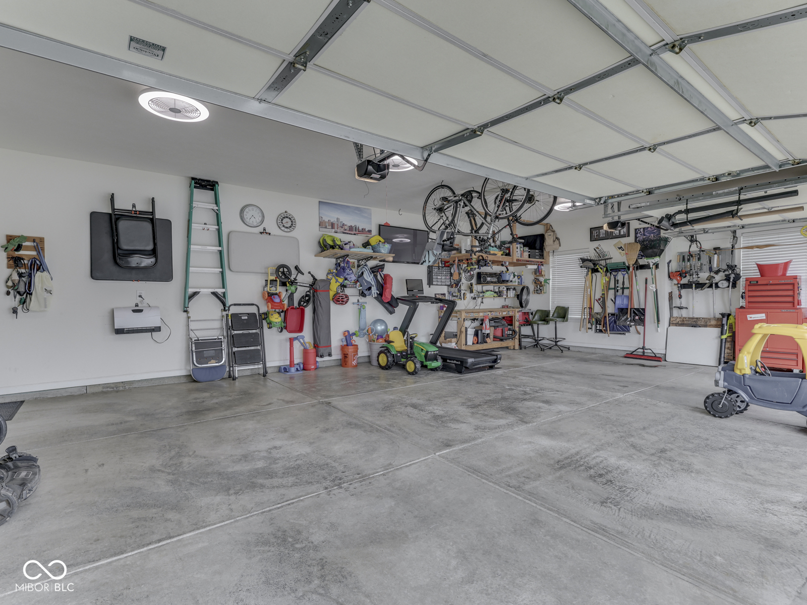3691 Woodruff Place