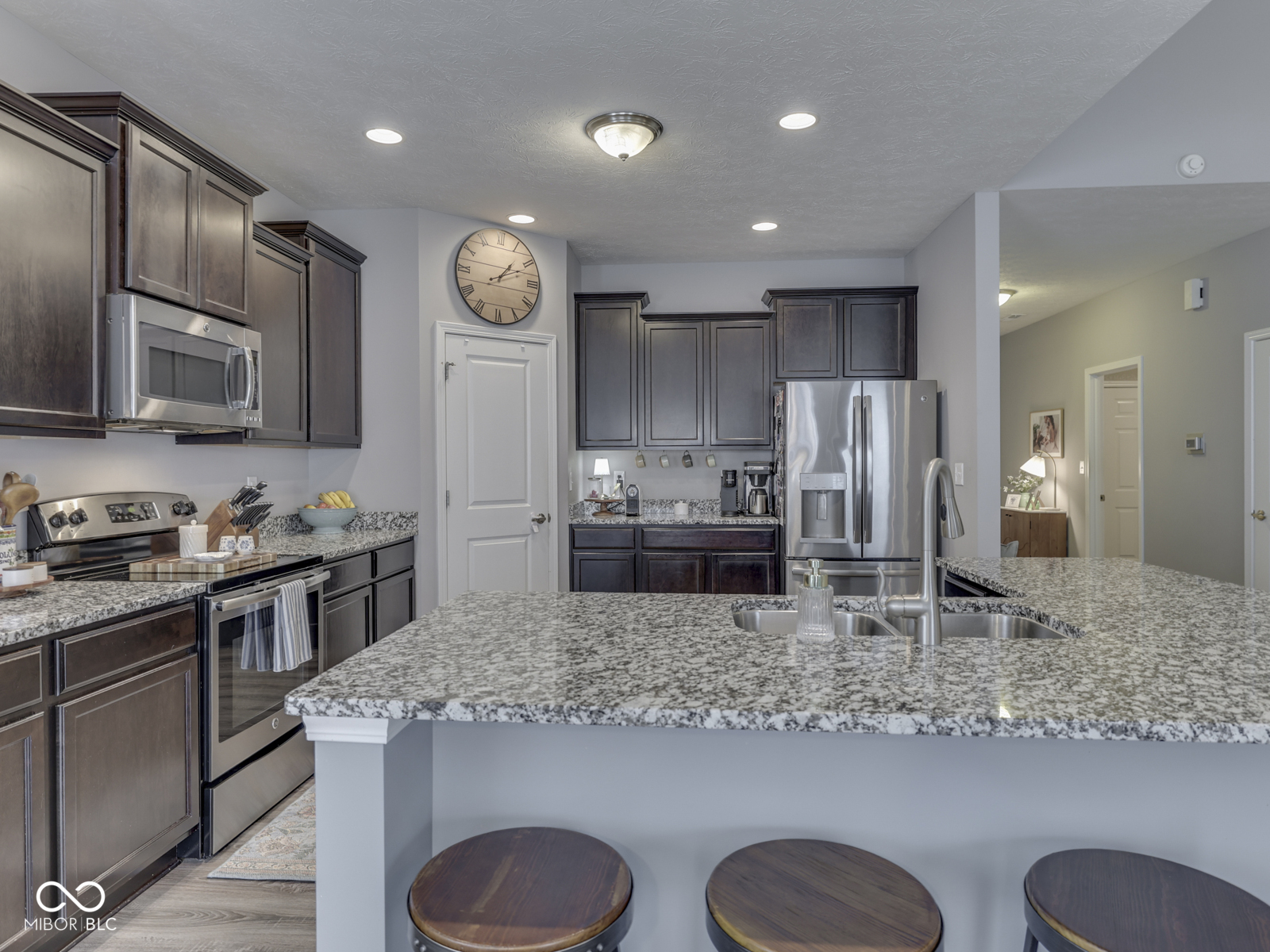 3691 Woodruff Place