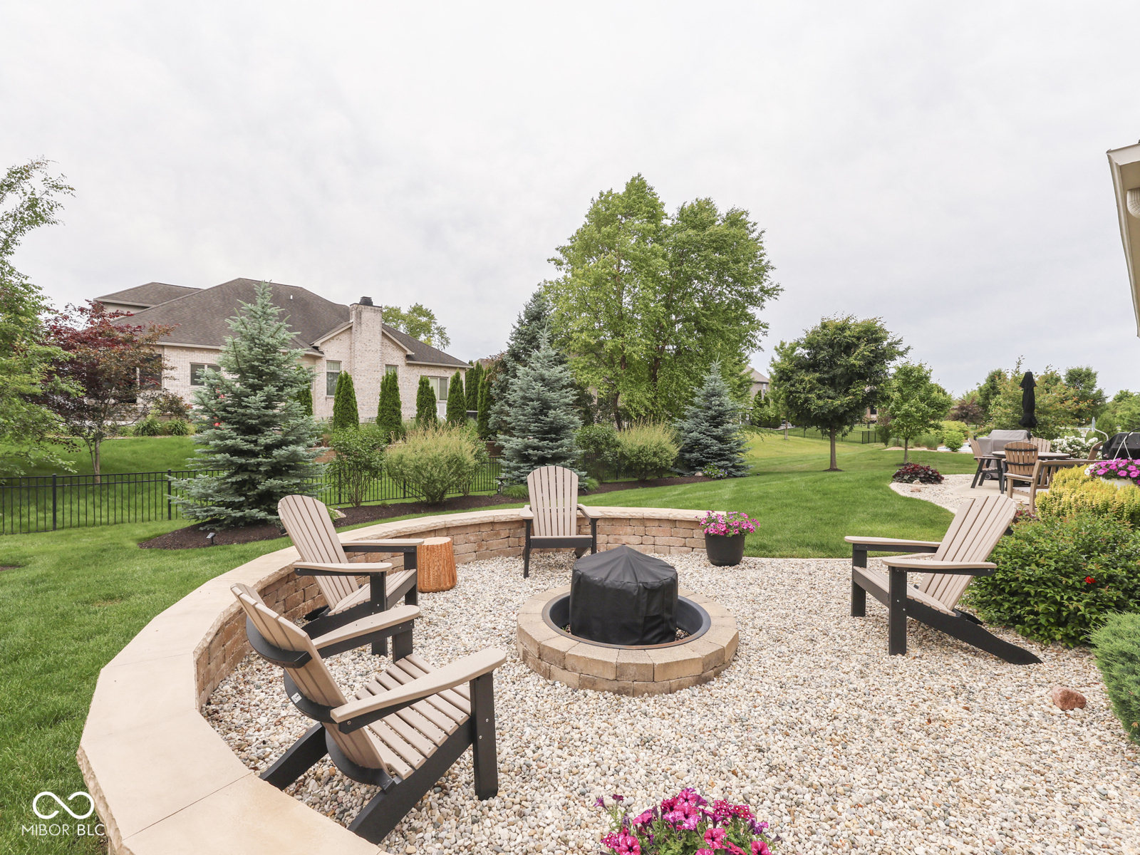 3691 Woodruff Place