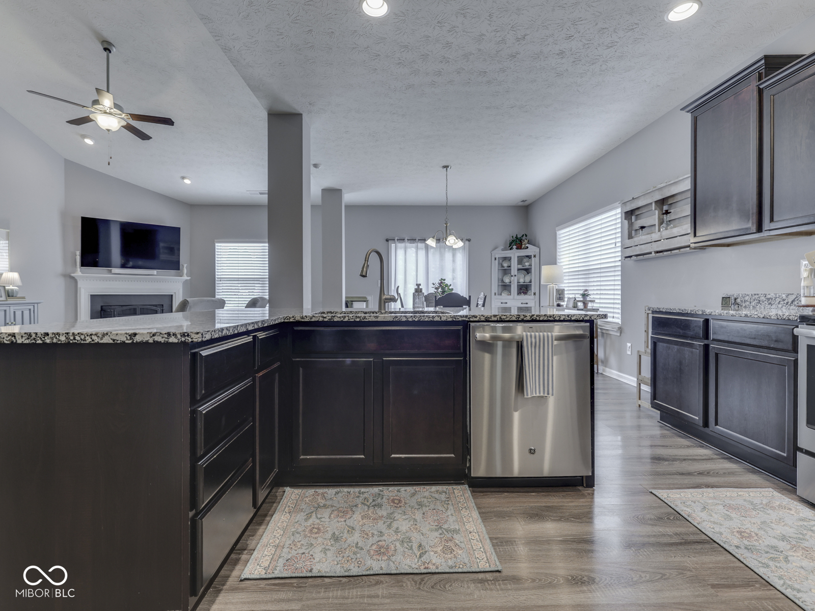 3691 Woodruff Place