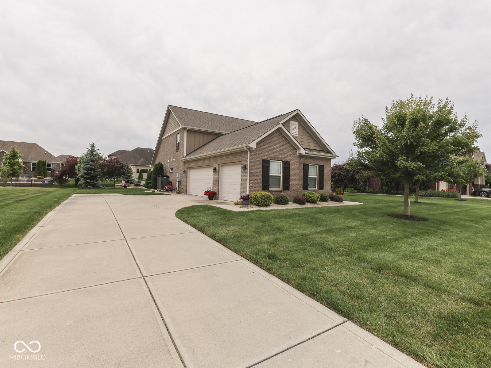 3691 Woodruff Place