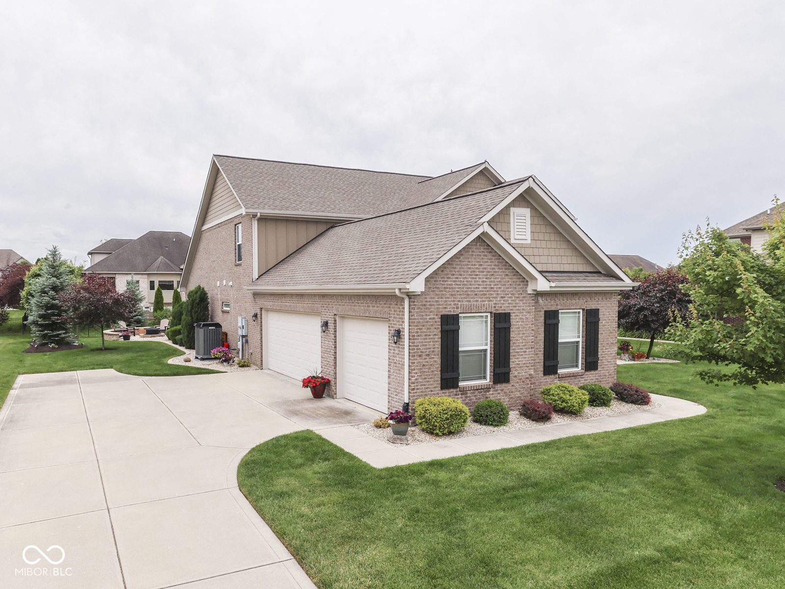 3691 Woodruff Place