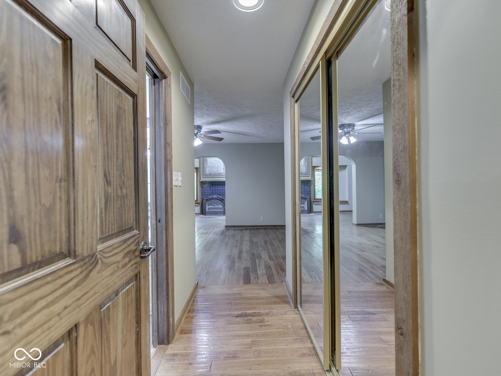 6796 Travis Place
