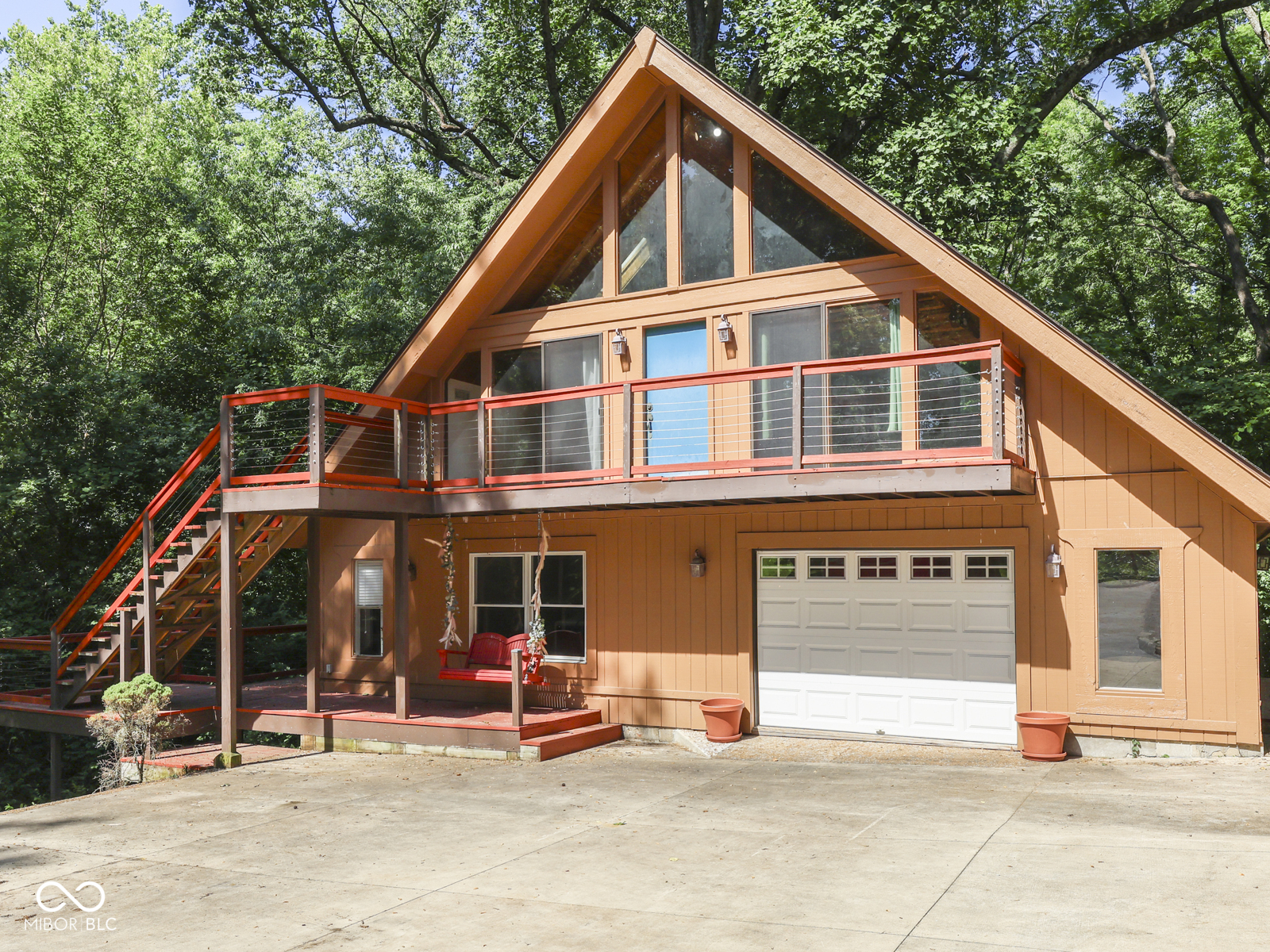 6796 Travis Place