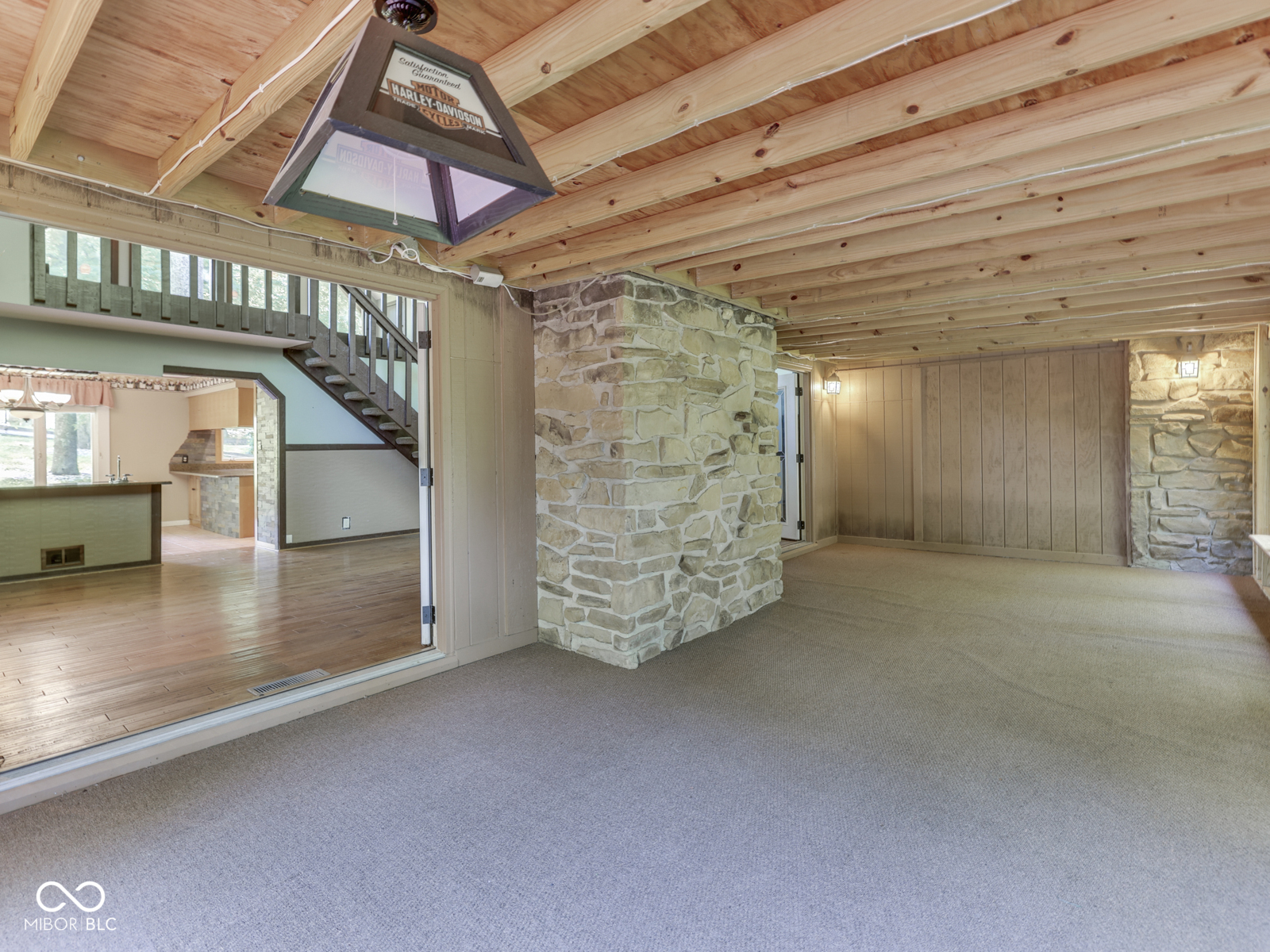 6796 Travis Place