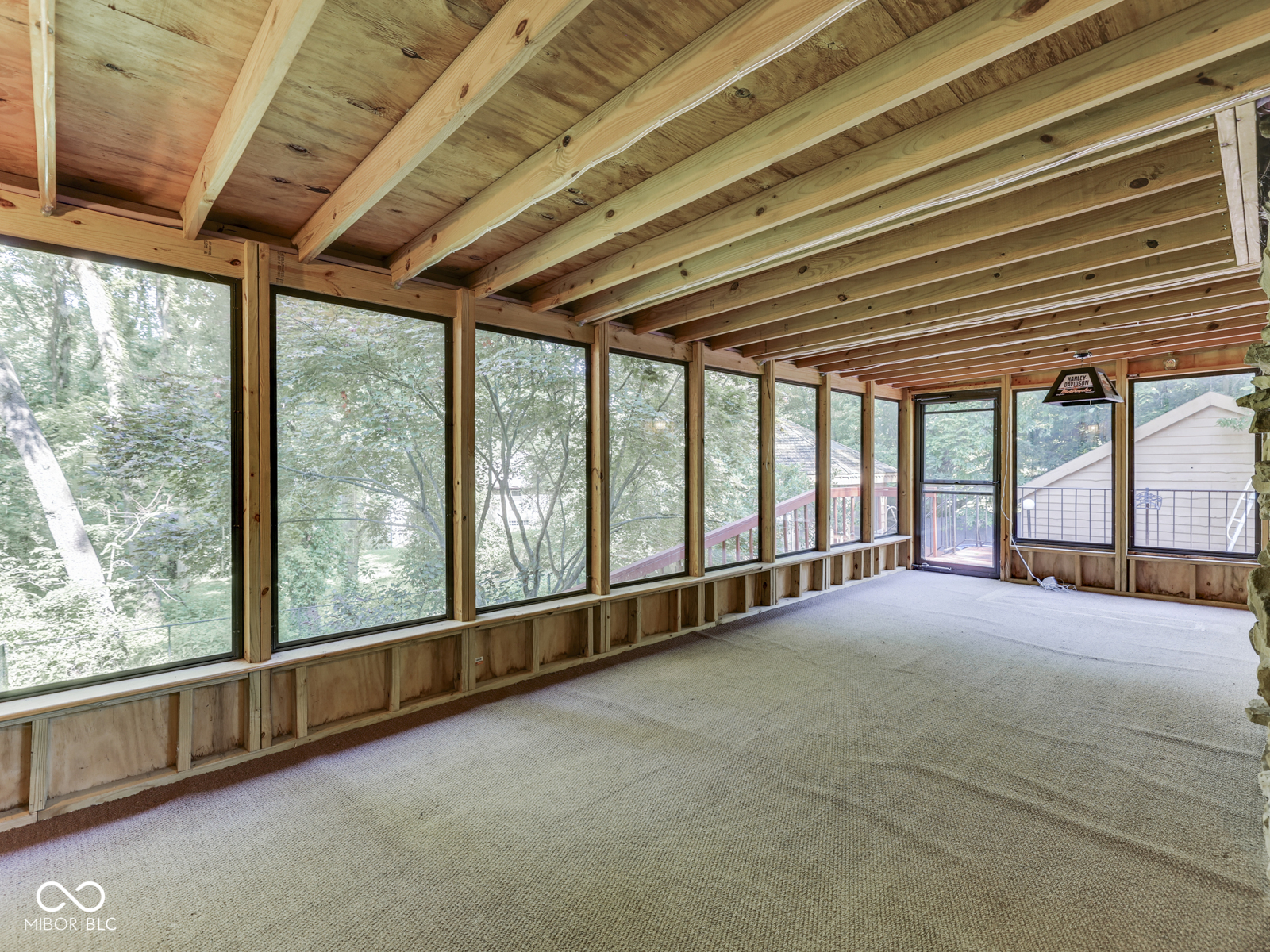6796 Travis Place