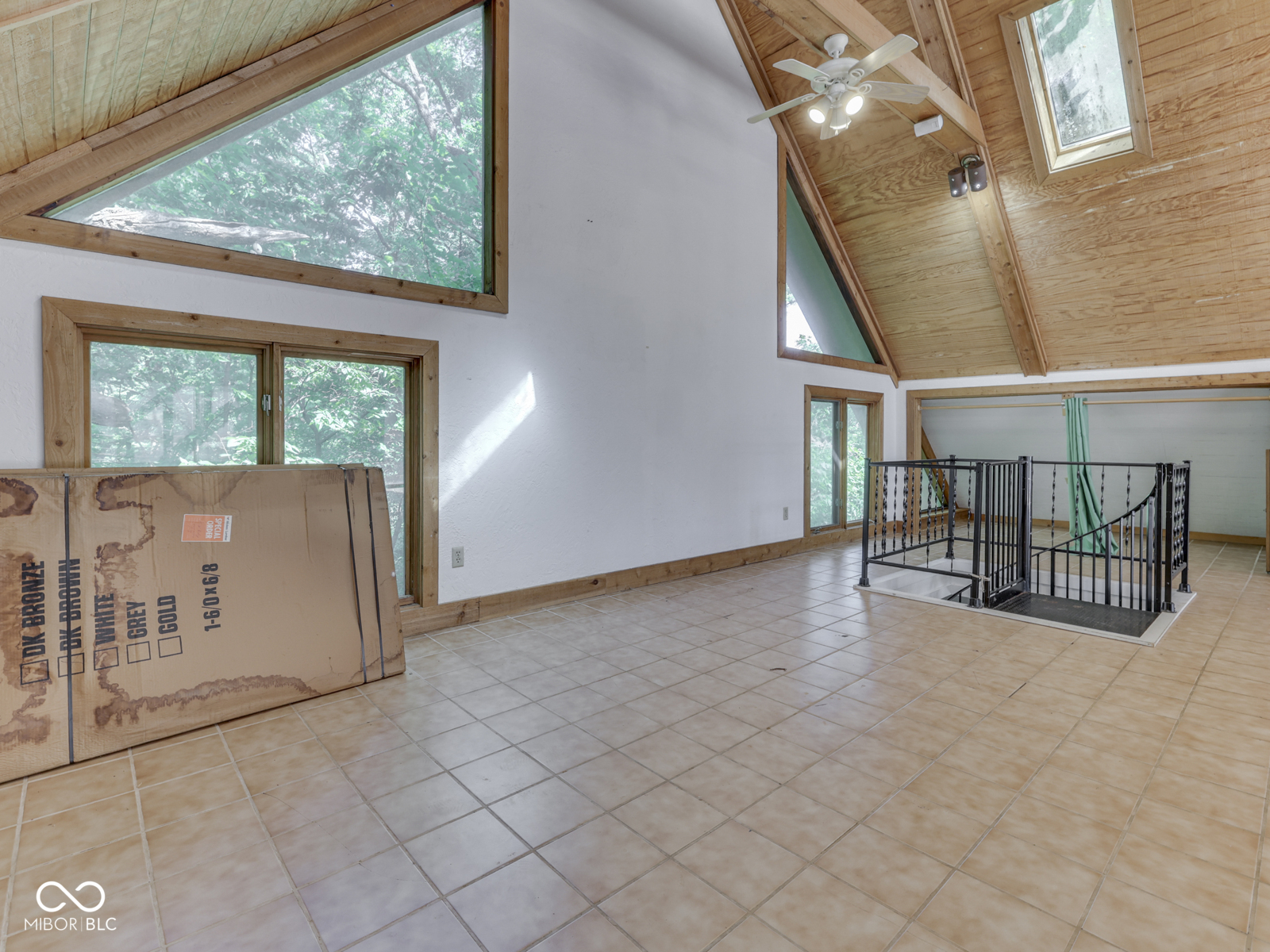 6796 Travis Place