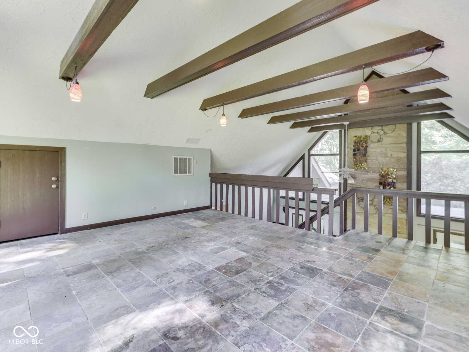 6796 Travis Place