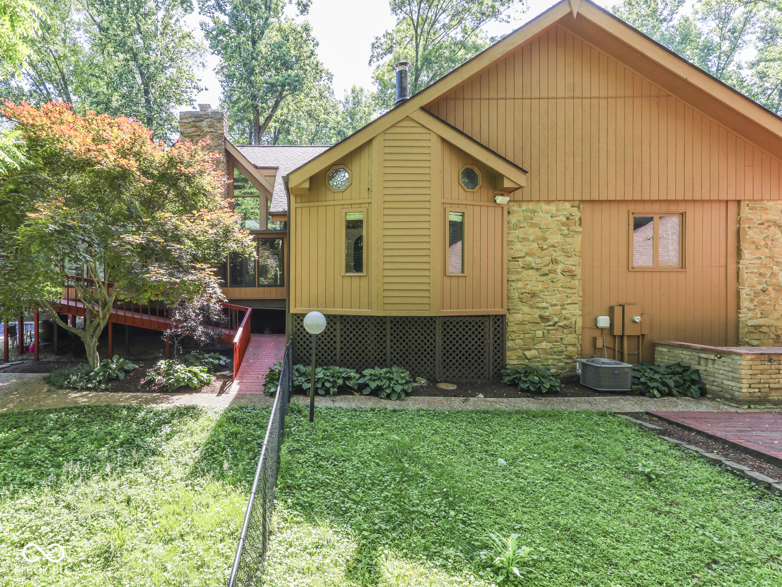 6796 Travis Place