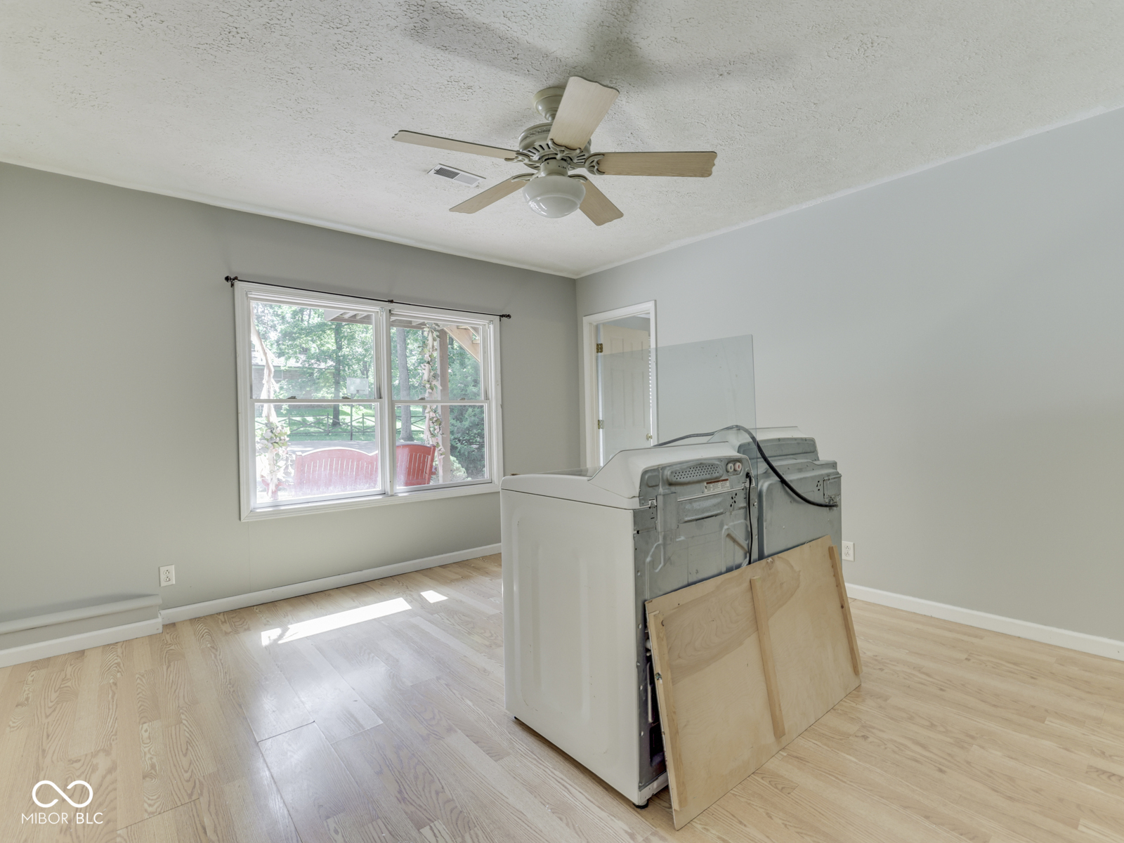 6796 Travis Place
