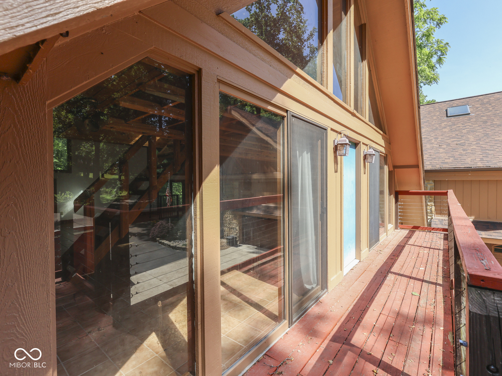 6796 Travis Place