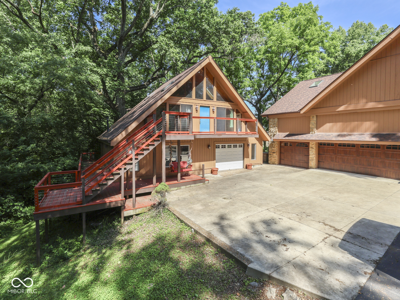 6796 Travis Place