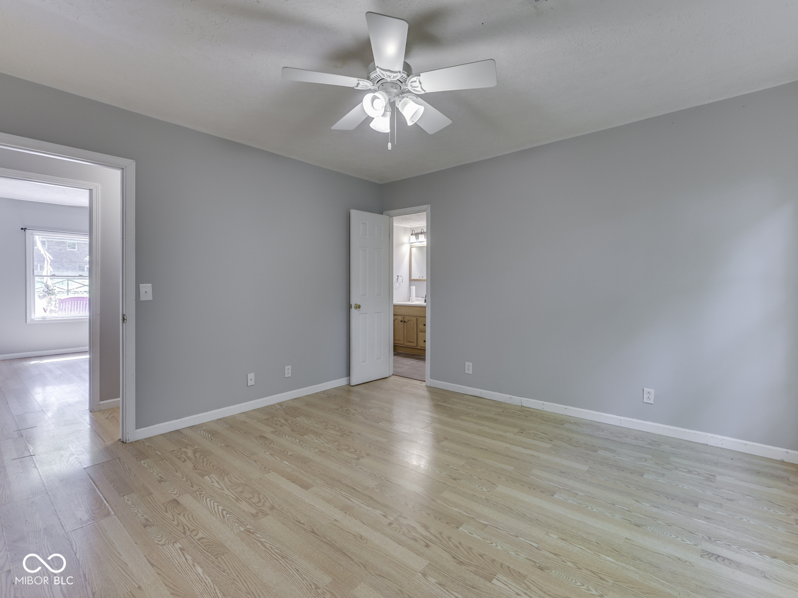 6796 Travis Place