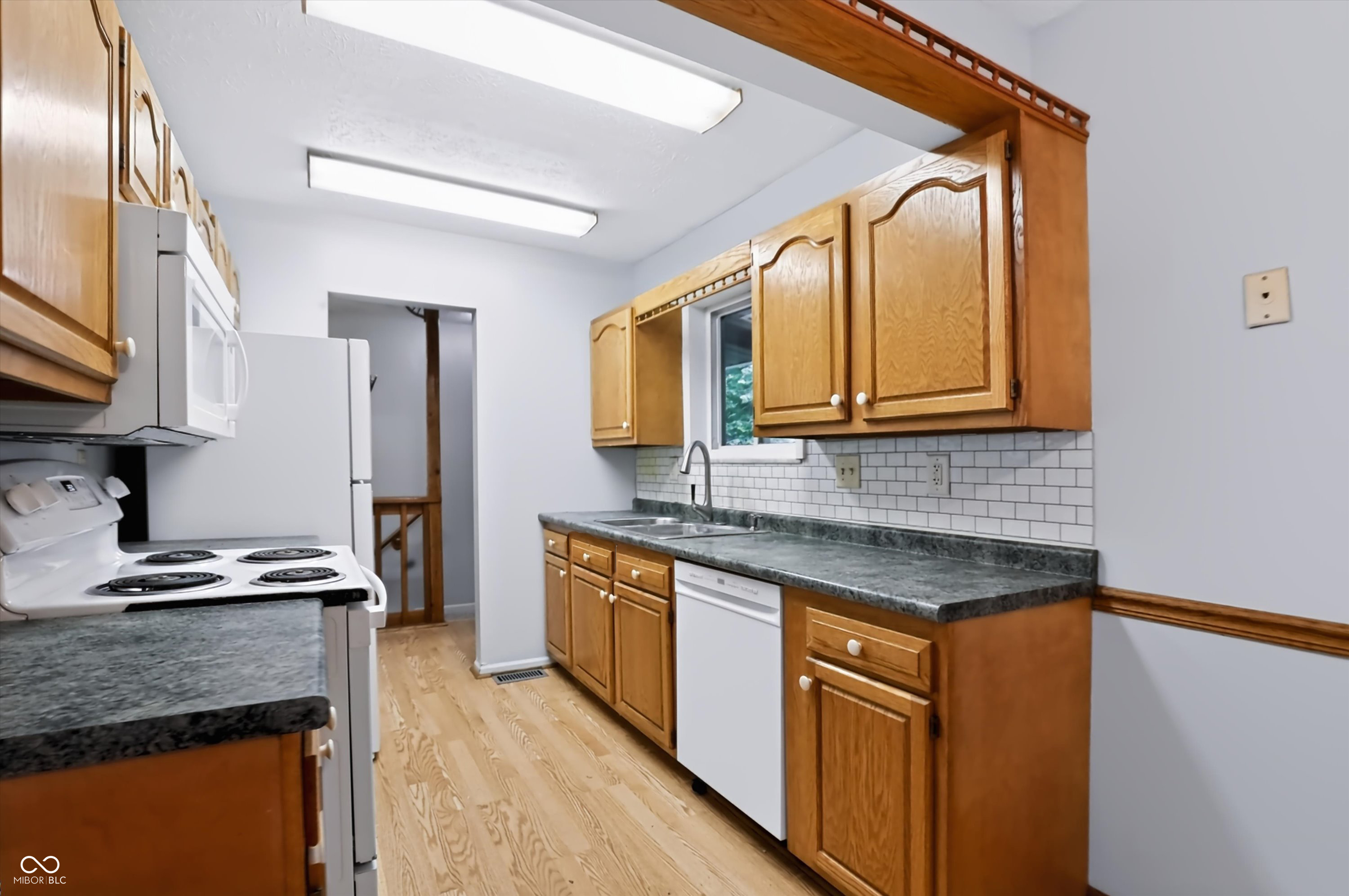 4105 W Briarwood Lake South Drive