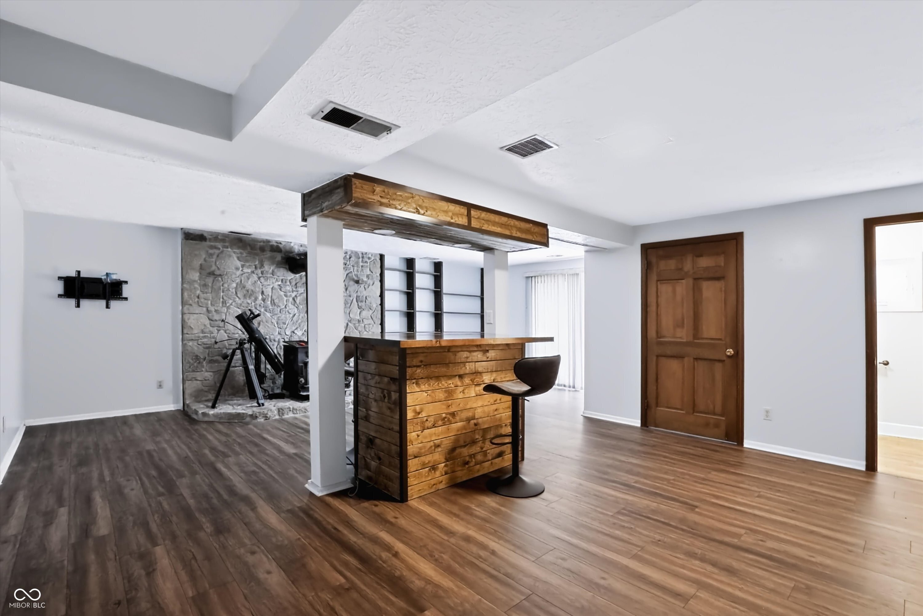 4105 W Briarwood Lake South Drive