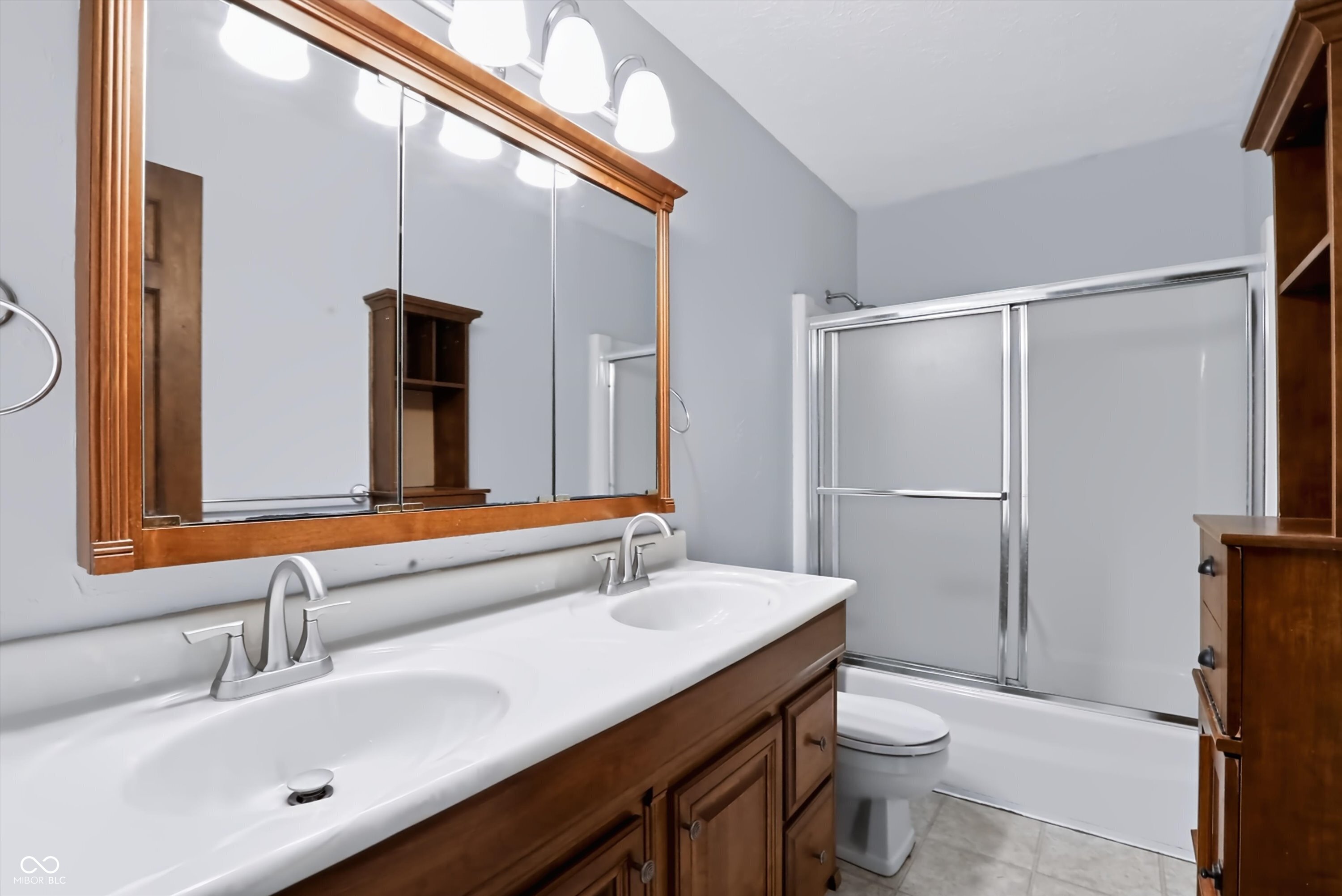 4105 W Briarwood Lake South Drive