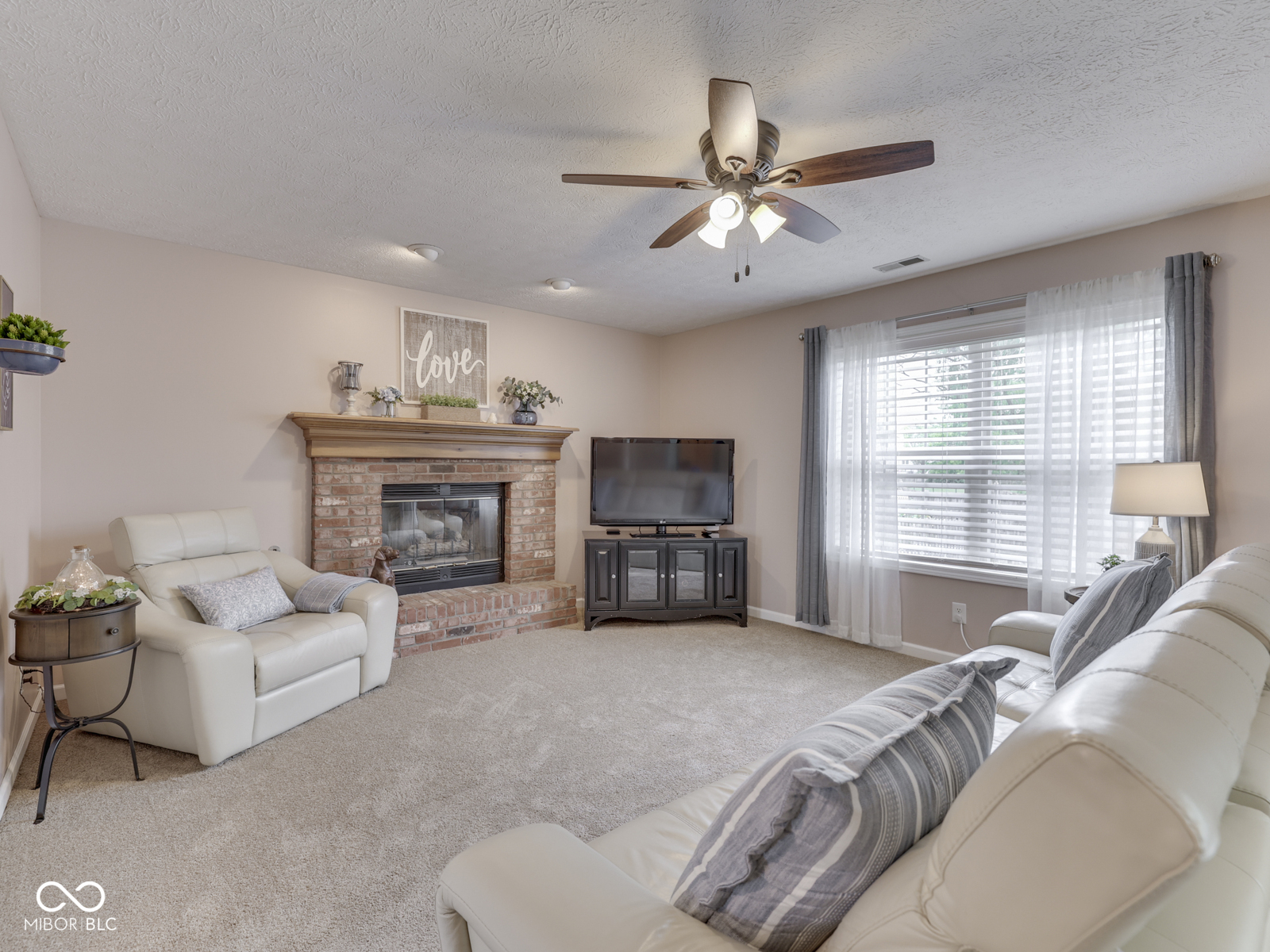 615 Hummingbird Lane