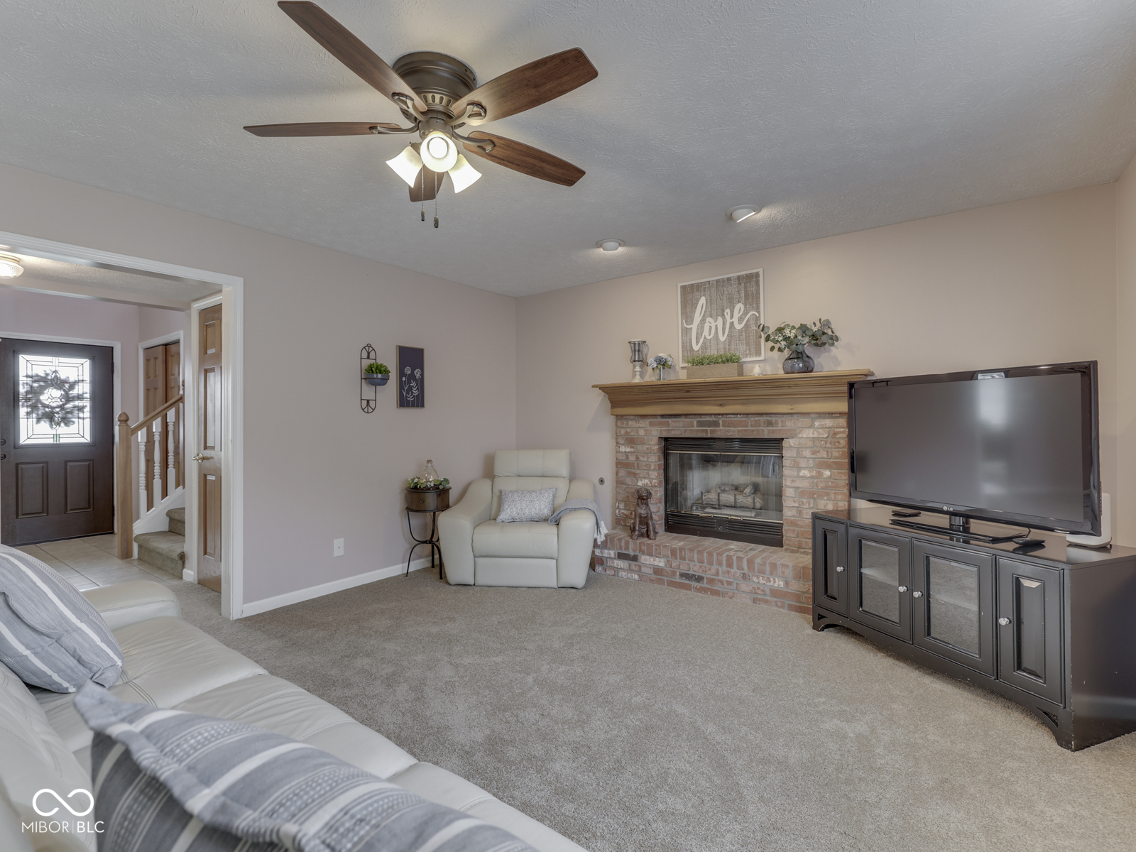 615 Hummingbird Lane