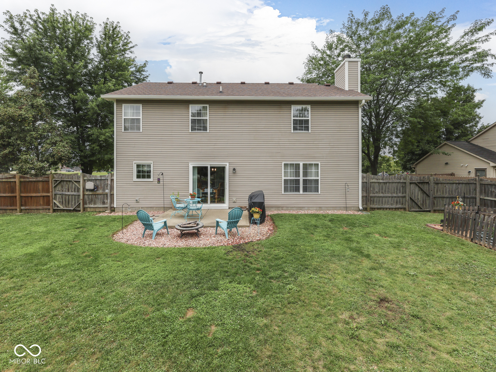 615 Hummingbird Lane