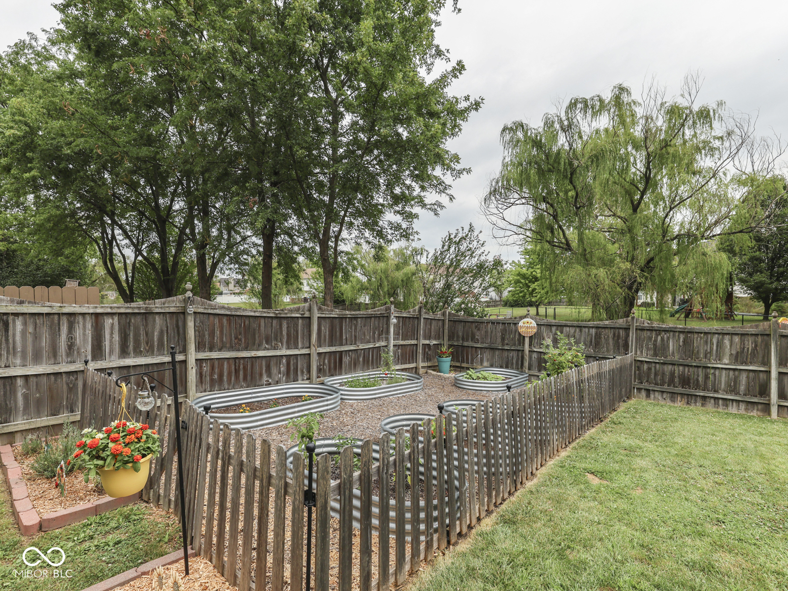 615 Hummingbird Lane