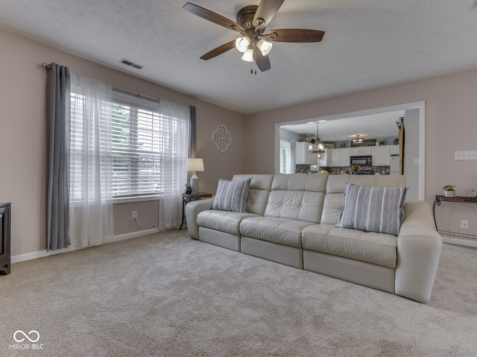 615 Hummingbird Lane
