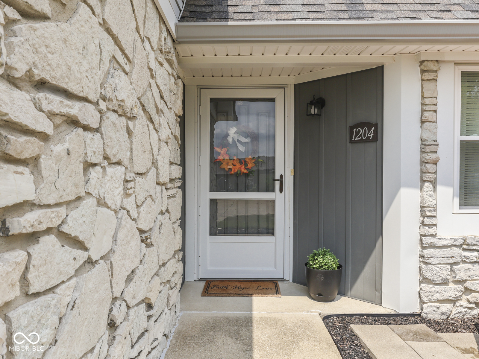 1204 N Paradise Way N Unit: B