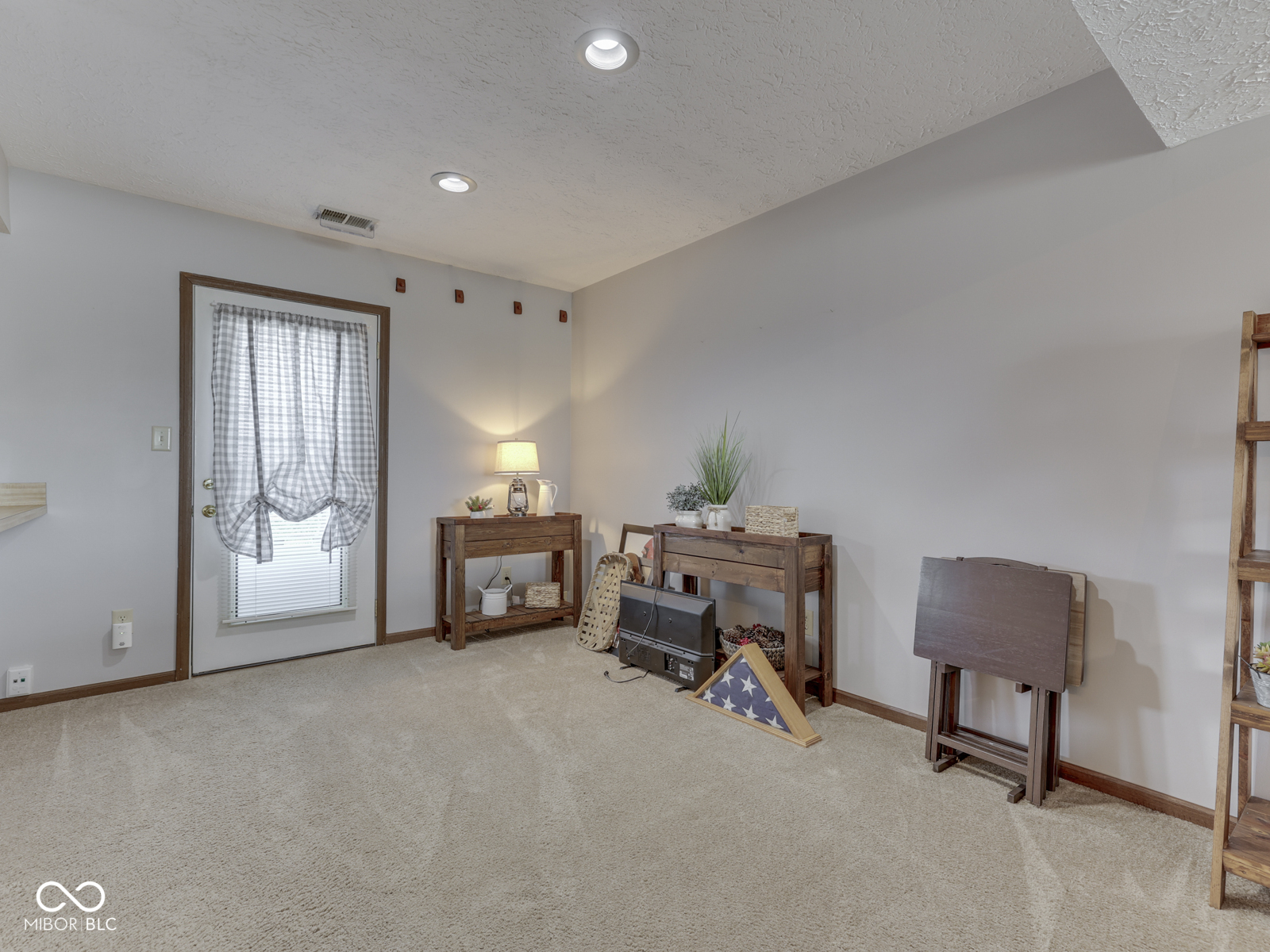 1204 N Paradise Way N Unit: B