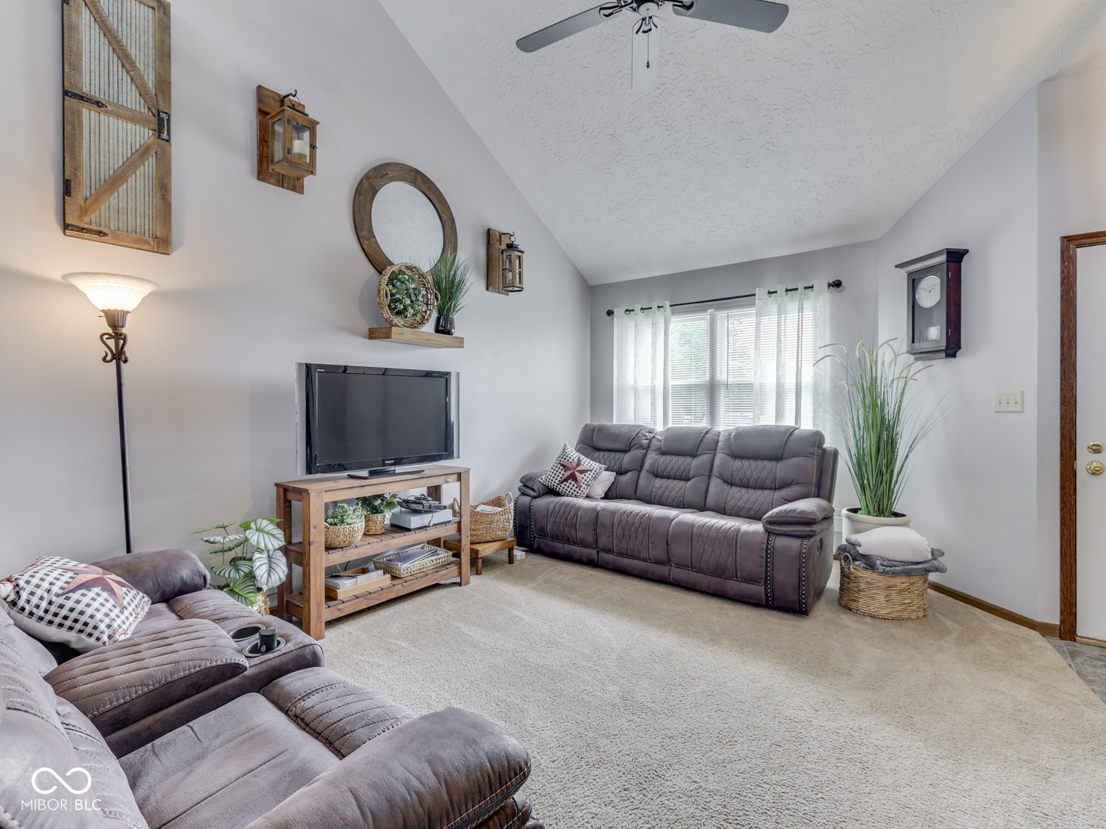 1204 N Paradise Way N Unit: B