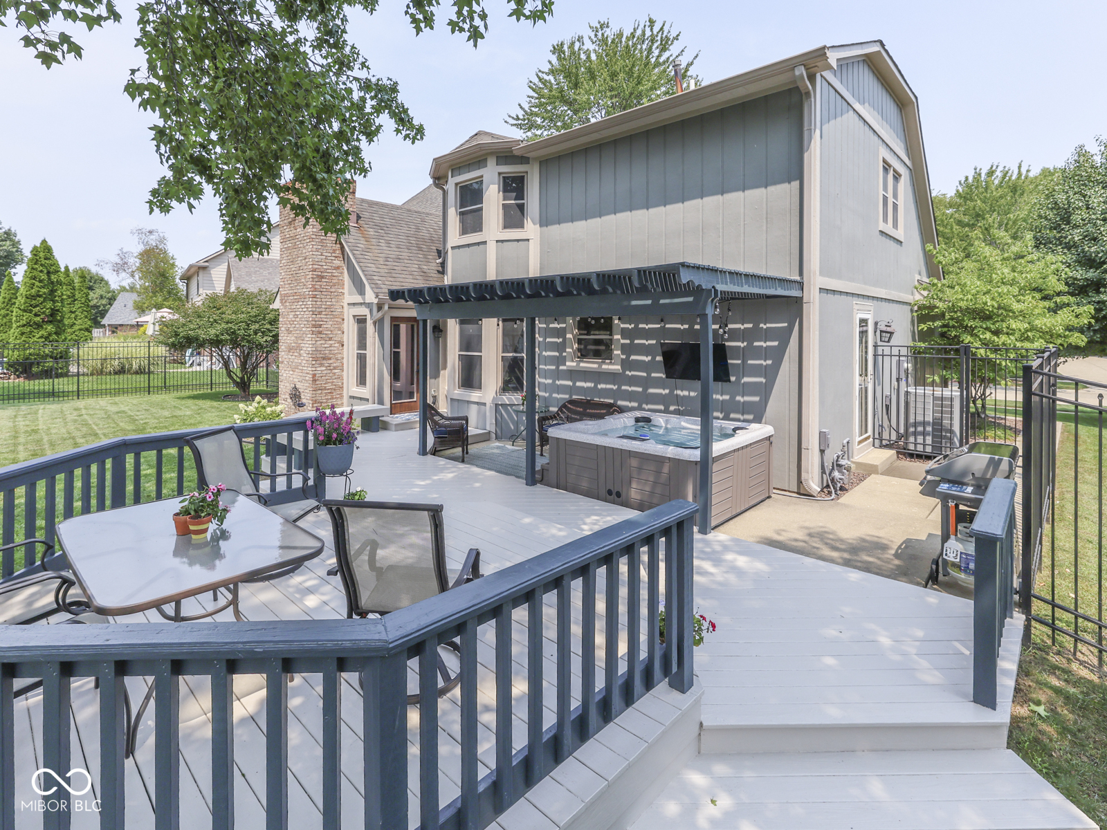 832 Leatherwood Drive