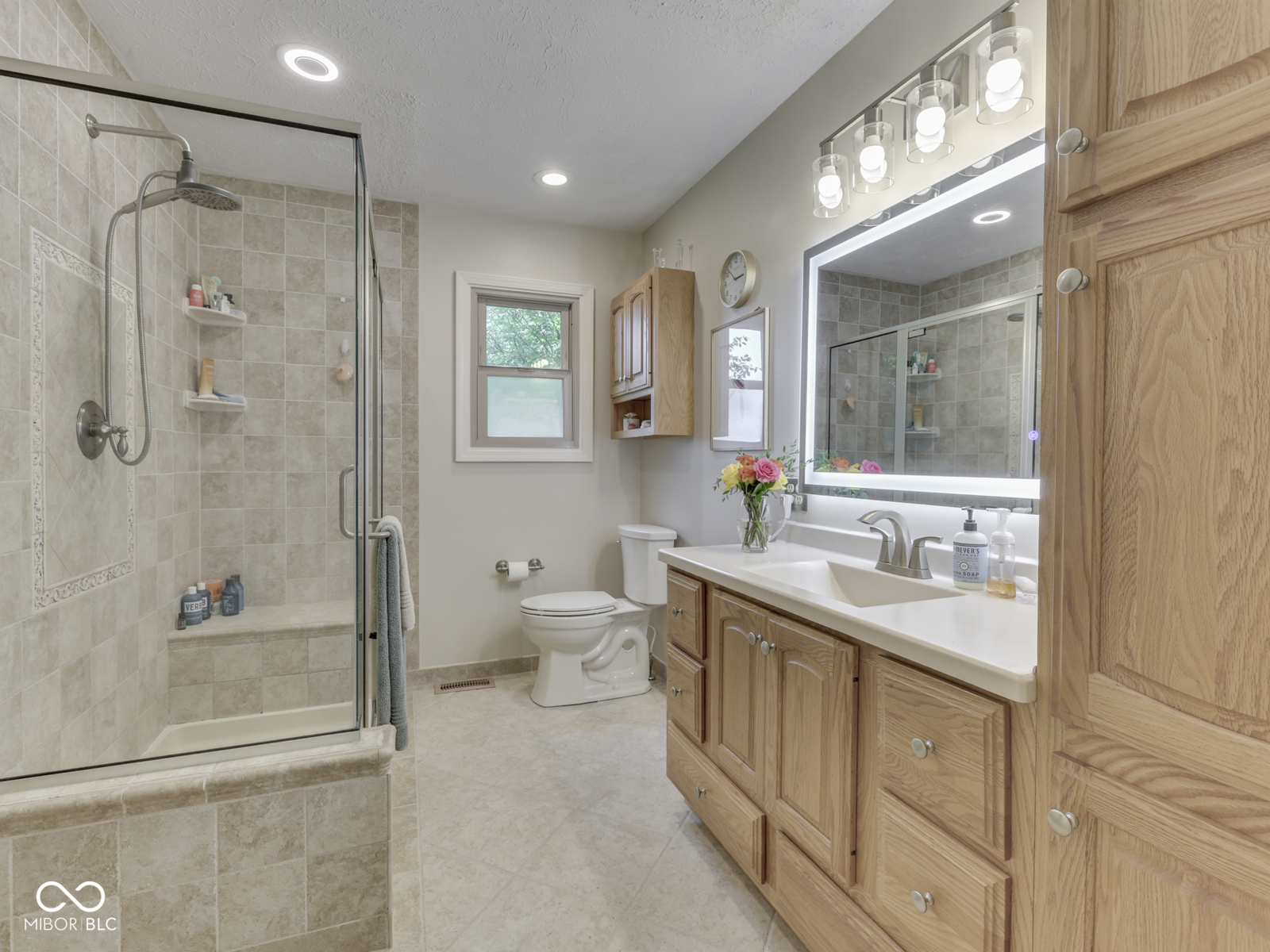 832 Leatherwood Drive