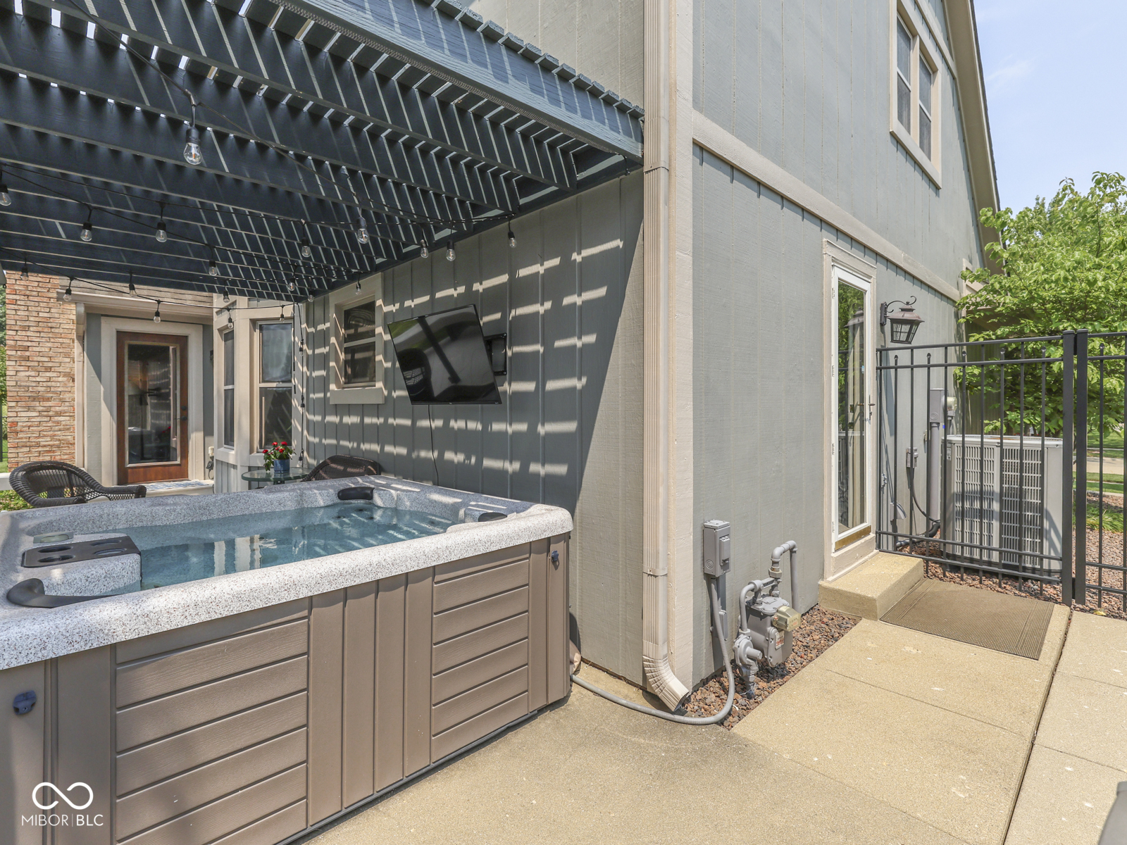 832 Leatherwood Drive