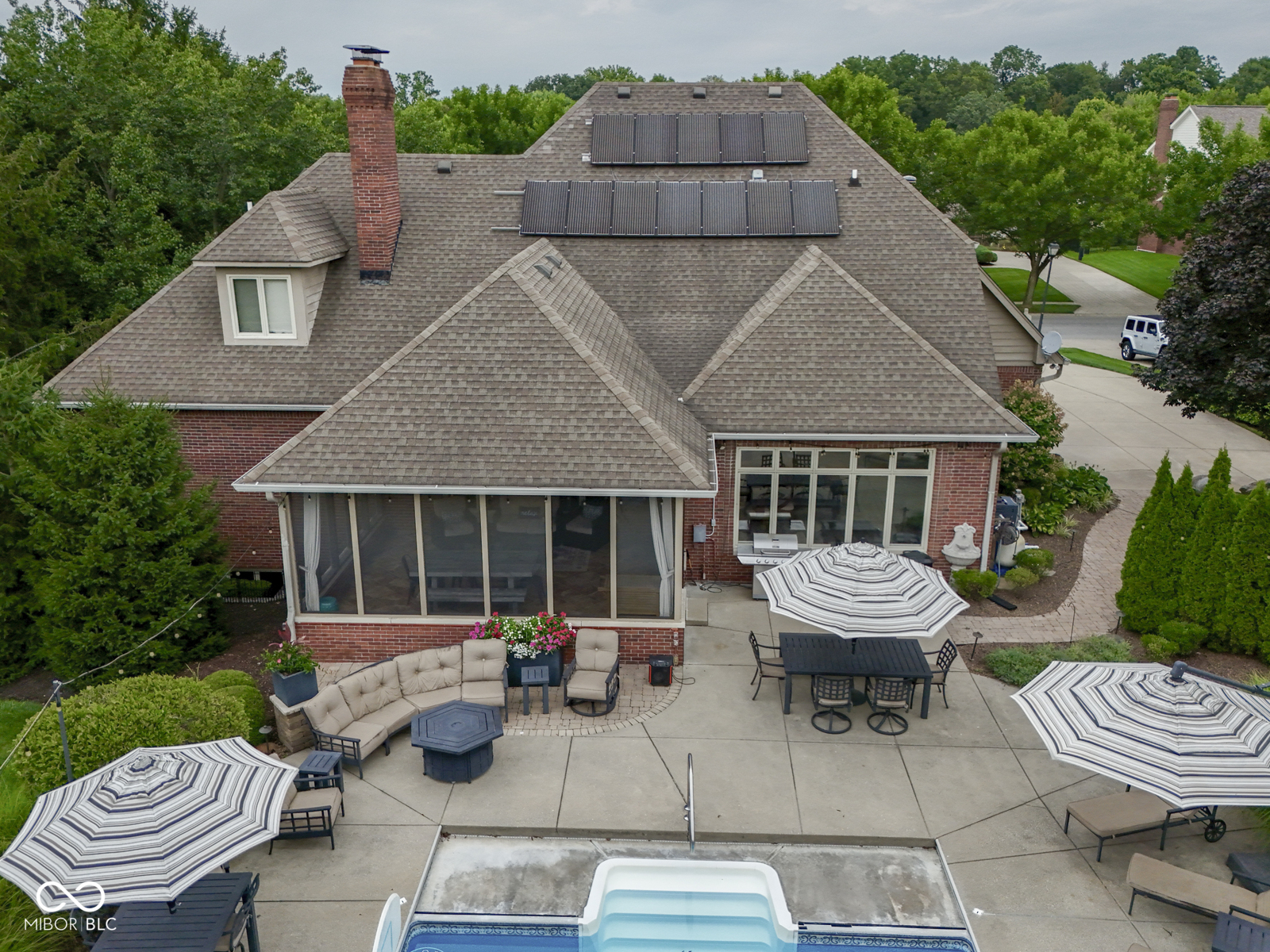 3933 Eagle Trace