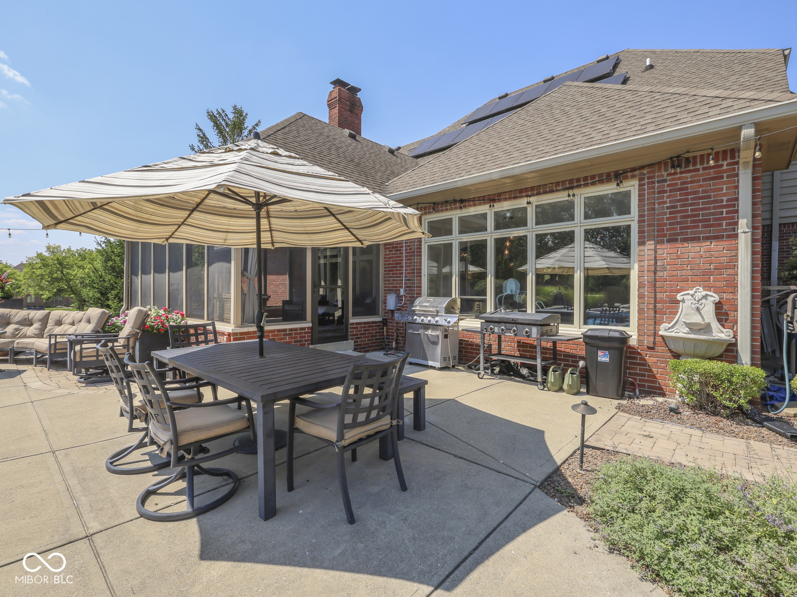 3933 Eagle Trace