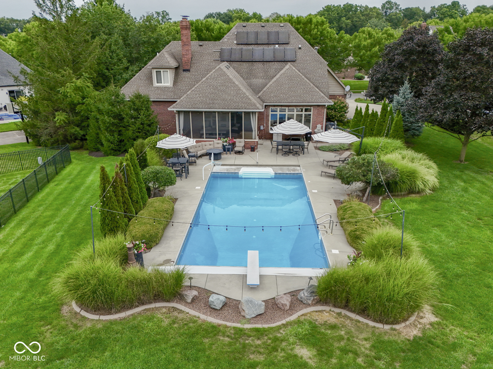 3933 Eagle Trace